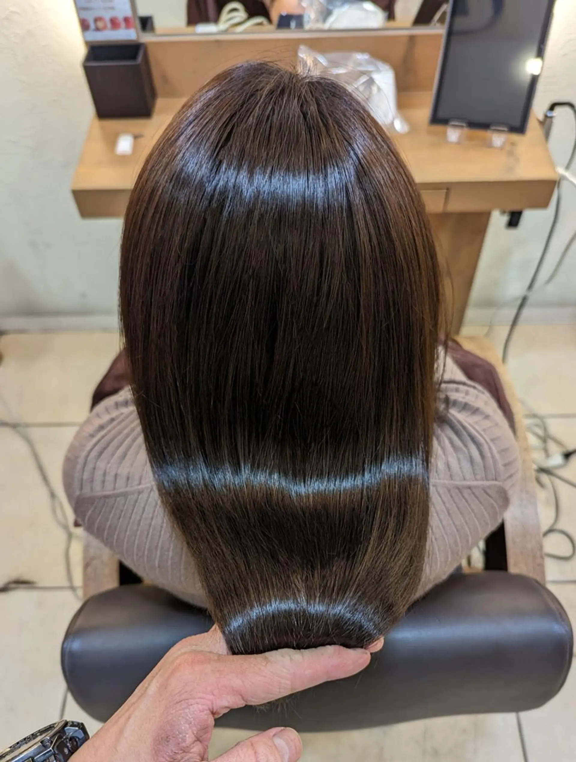 セミロング パーマ カラー 近藤 咲希のヘアスタイル