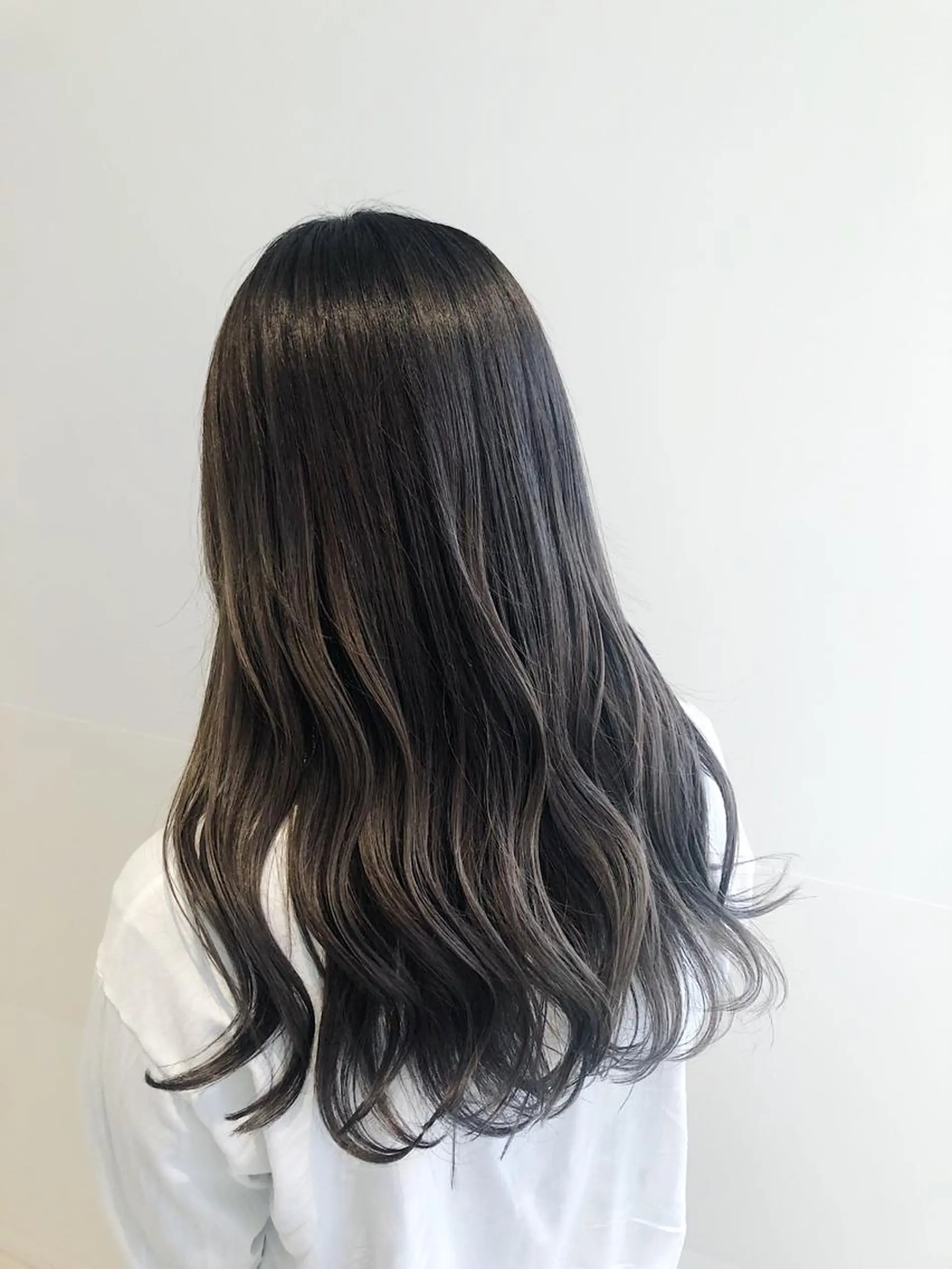 ロング カラー グラデーションカラー グレージュ カット ヘアカラー トリートメント 髪質改善/顔まわり 石原のヘアスタイル