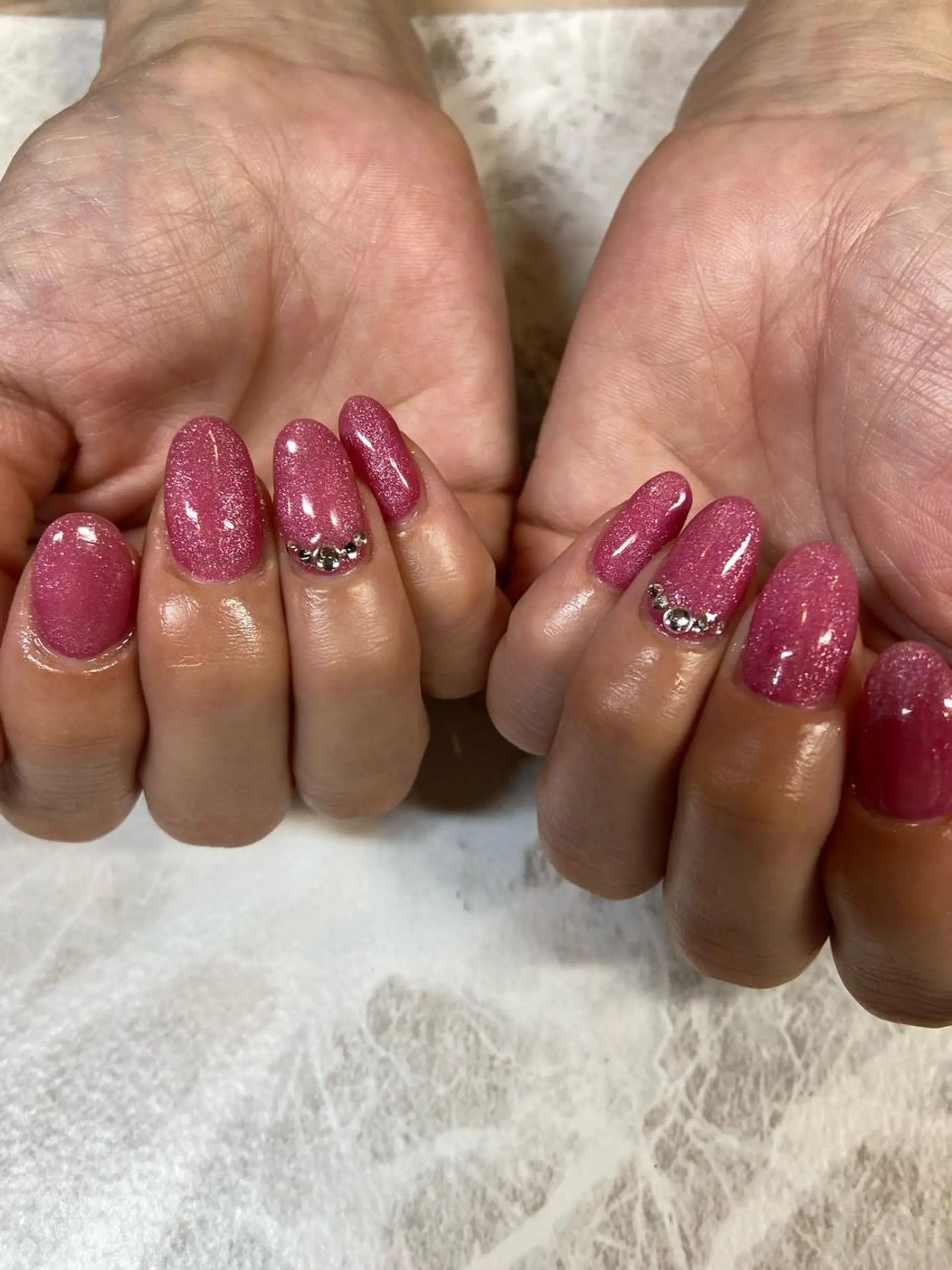 ロング ネイル キラキラネイル マグネットネイル ピンク 春ネイル ハンドネイル ネイルサロン ステラのネイルデザイン