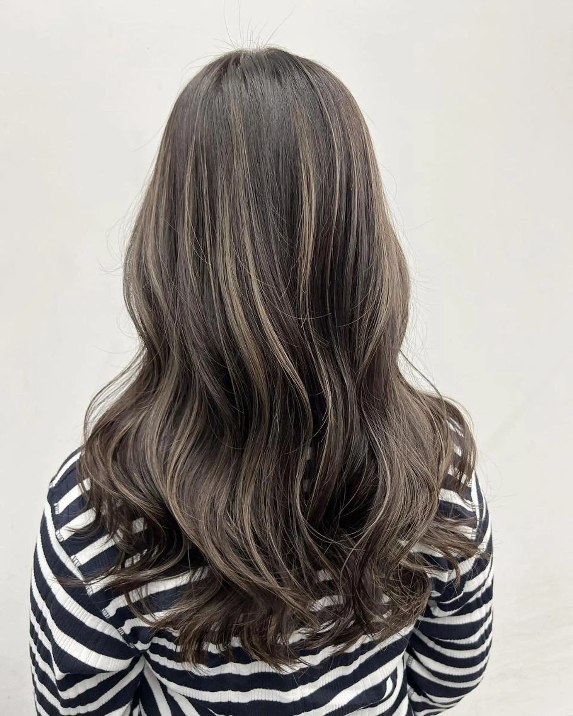 カラー アディクシーカラー バレイヤージュ ブリーチ ダブルカラー グラデーションカラー ヘアカラー トリートメント 【公式】amble luxe池袋東口♻️のヘアスタイル