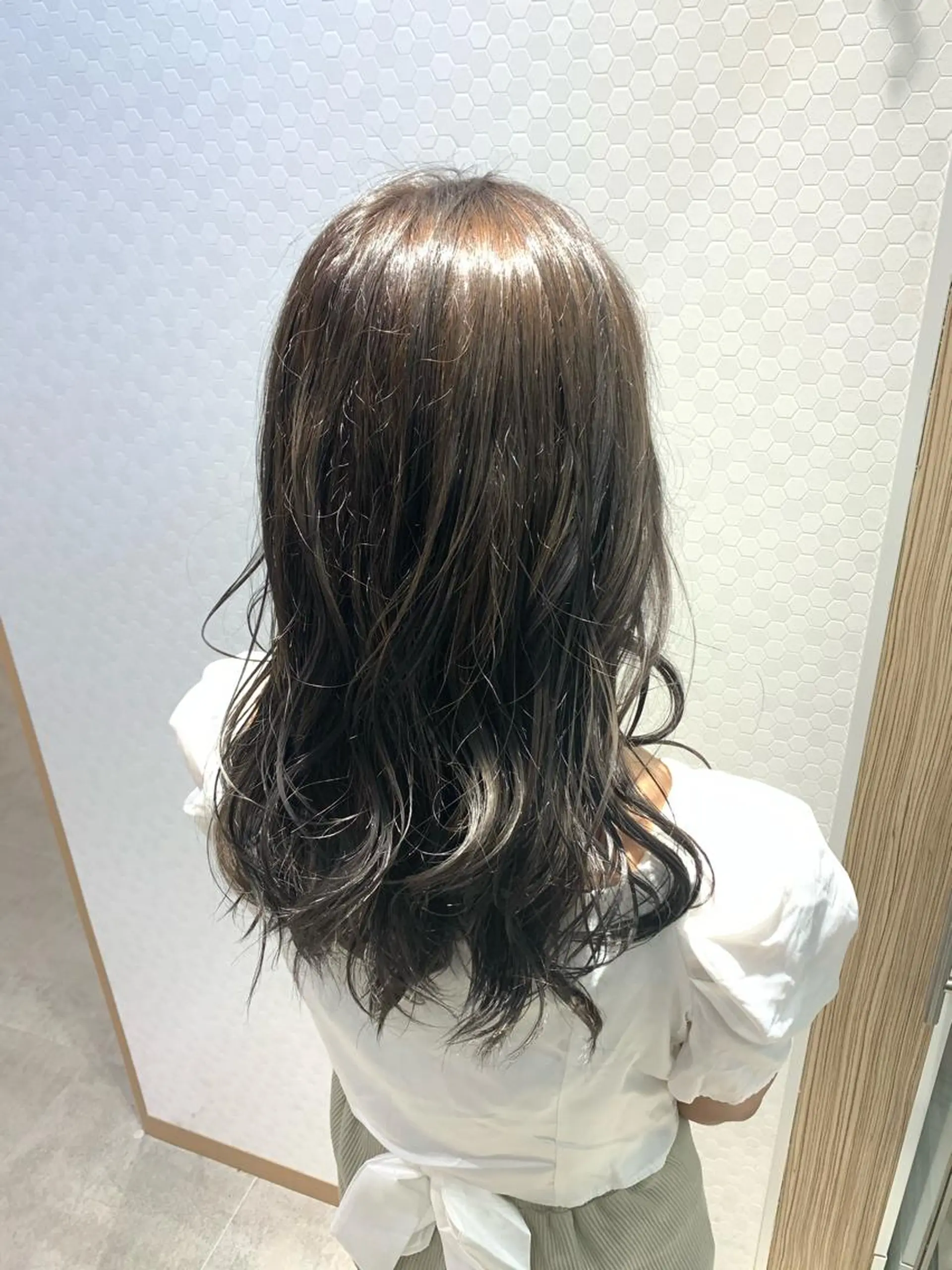 セミロング カラー 大橋 一智のヘアスタイル
