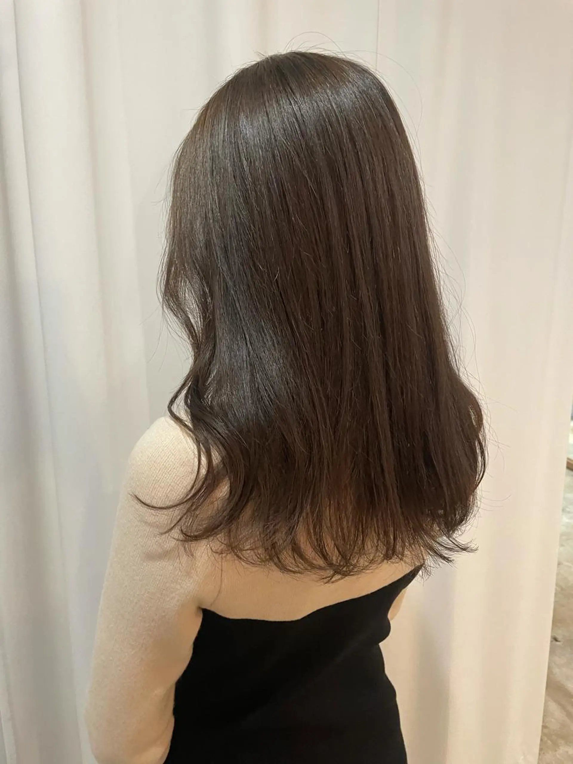 セミロング カラー ブリーチ ダブルカラー グレージュ ブリーチなしカラー オリーブグレージュ ヘアカラー 中目黒🌼 🌼ハナのヘアスタイル