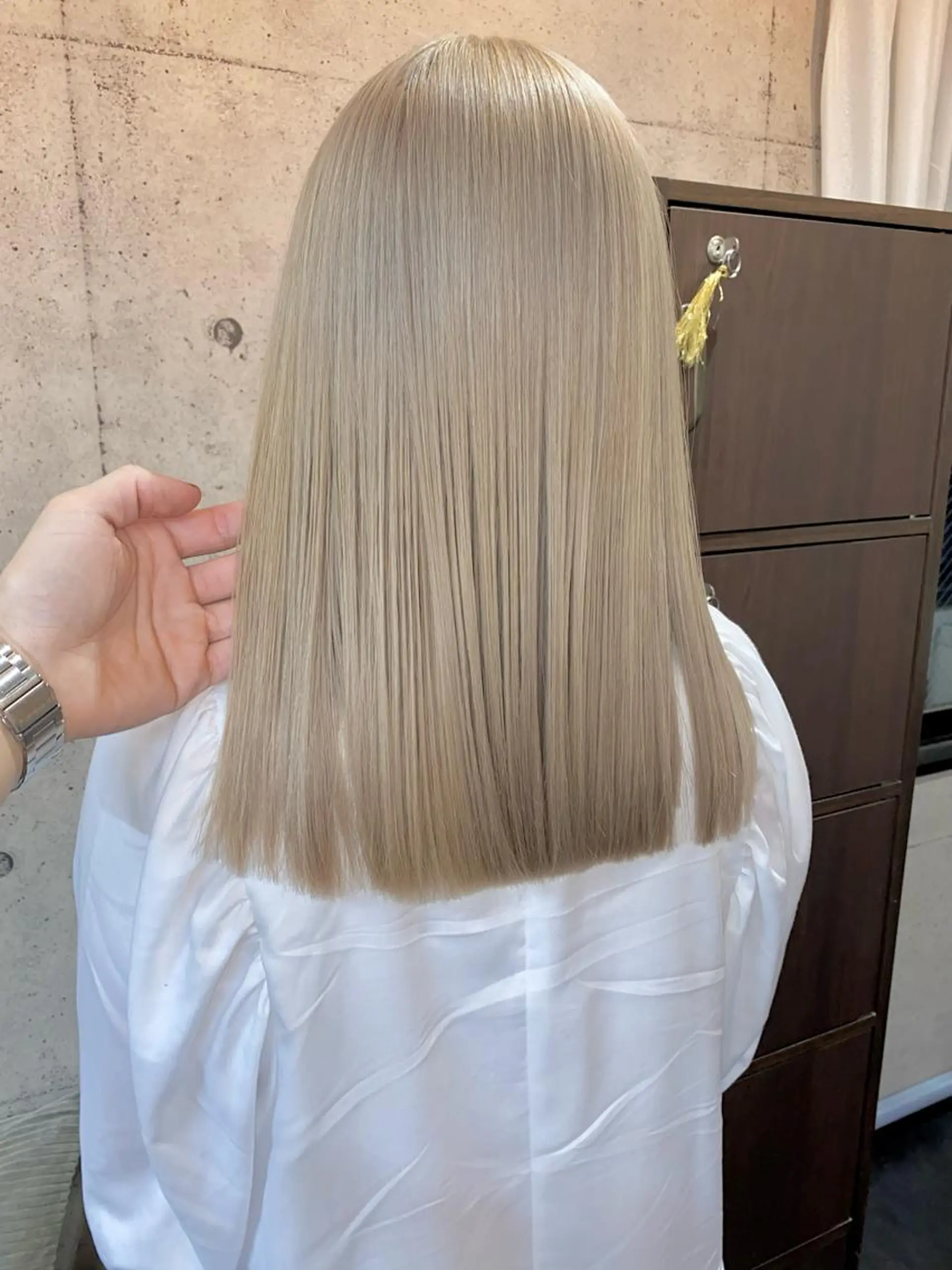 セミロング カラー ヘアカラー トリートメント MORROW所属・⭕️ダメージレス特化 髪質改善🥇丸山憲人のヘアスタイル