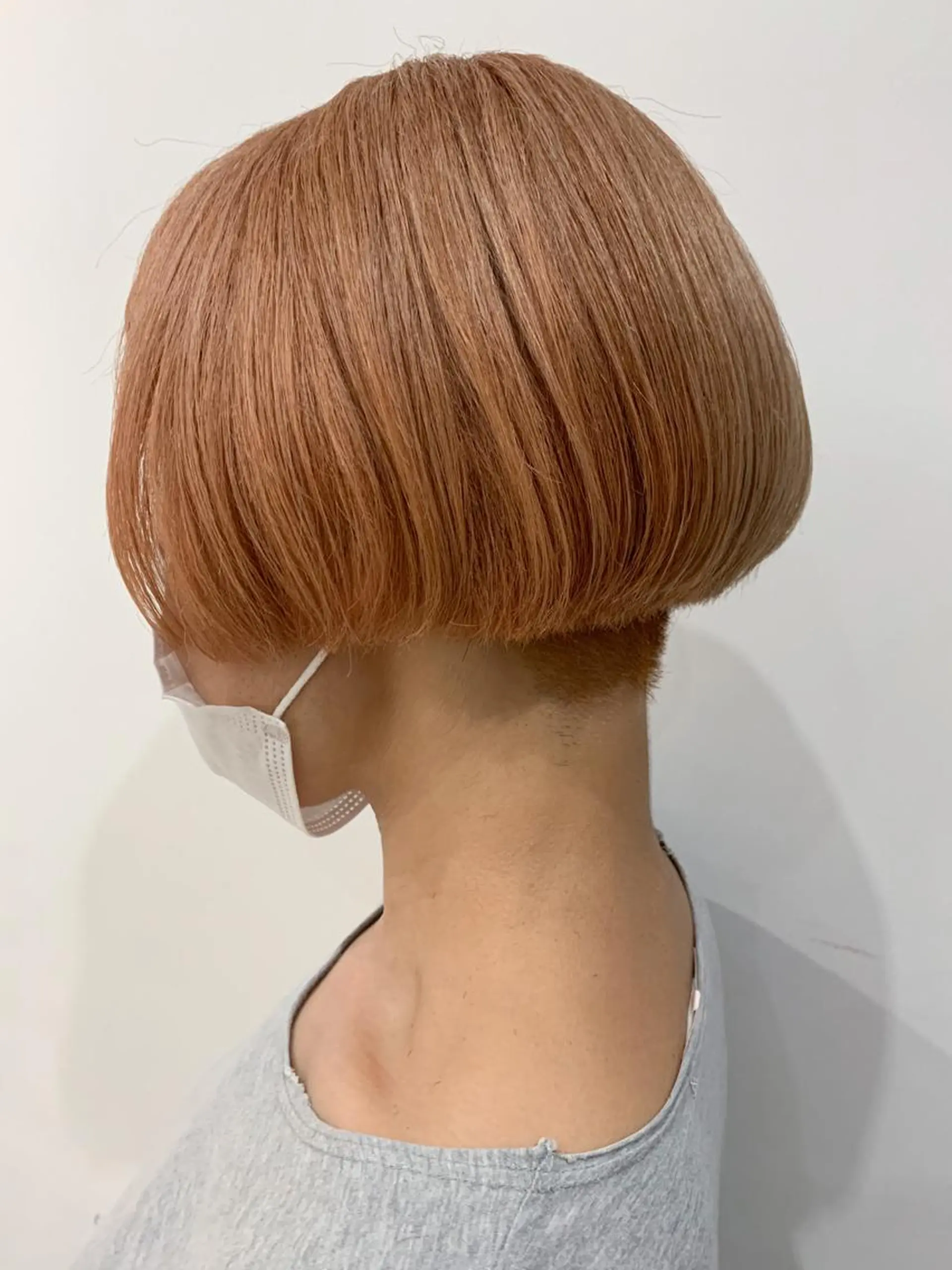 ショート nuu所属・💜ショート💜 ウルフ、ボブ二色亜美のヘアスタイル