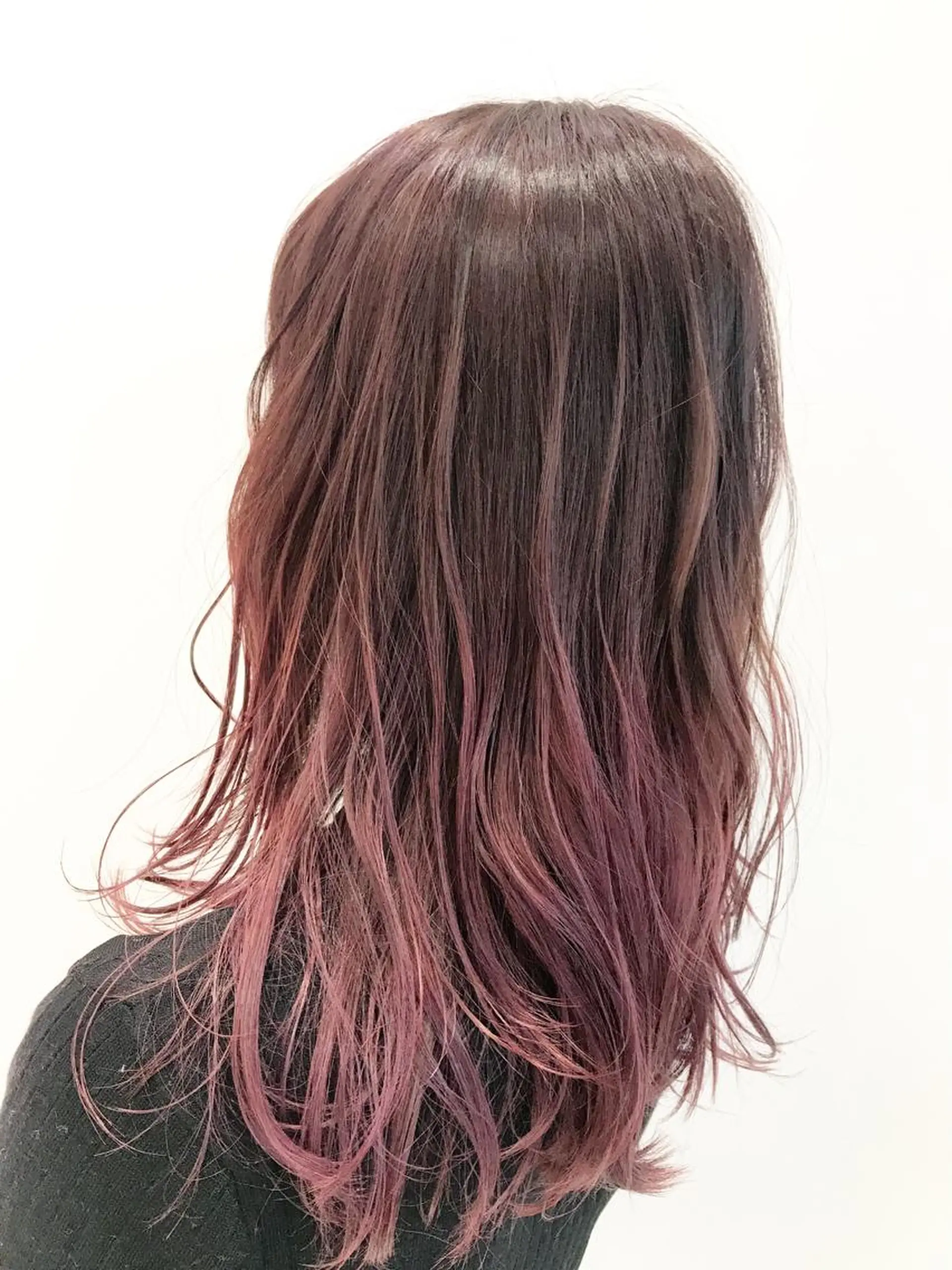 セミロング パープルカラー 【乾かすだけで革命】 早矢仕正志のヘアスタイル