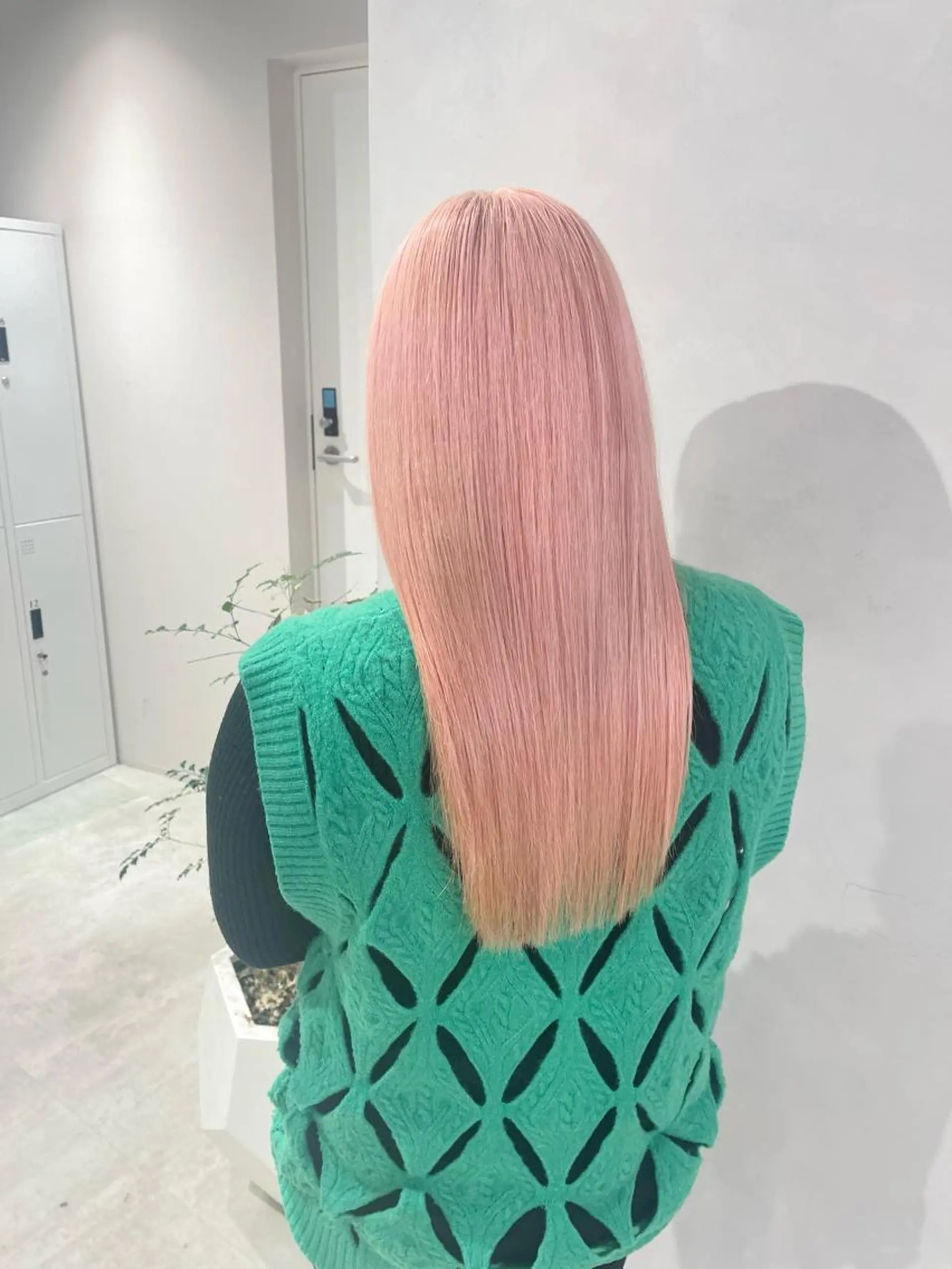 ロング カラー ベージュカラー ホワイトベージュ ヘアカラー トリートメント 🦋レイヤーカット ミドリカワ🦋のヘアスタイル