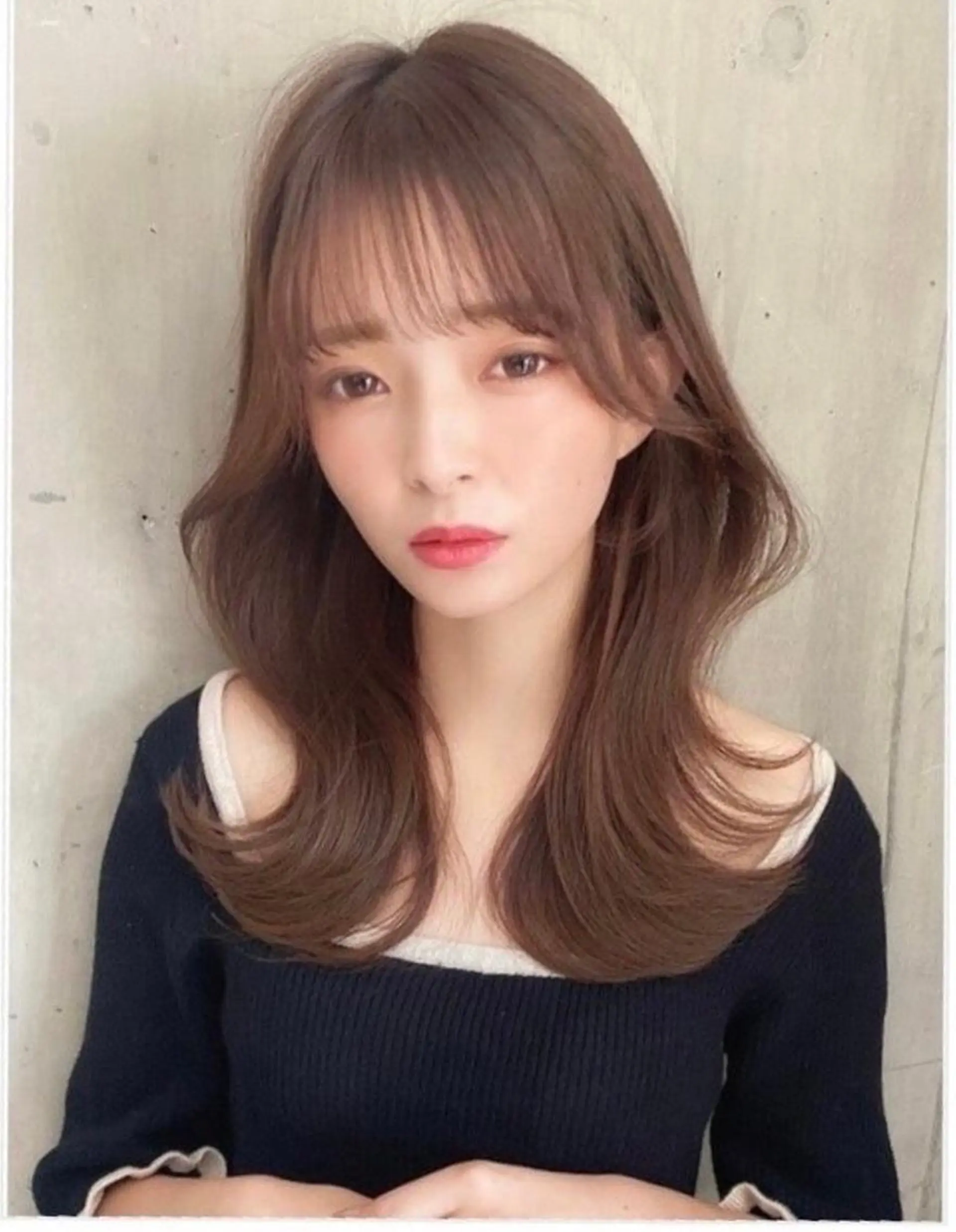 セミロング ヘアカラー トリートメント 韓国レイヤー/透明感 カラー/髪質改善角所のヘアスタイル