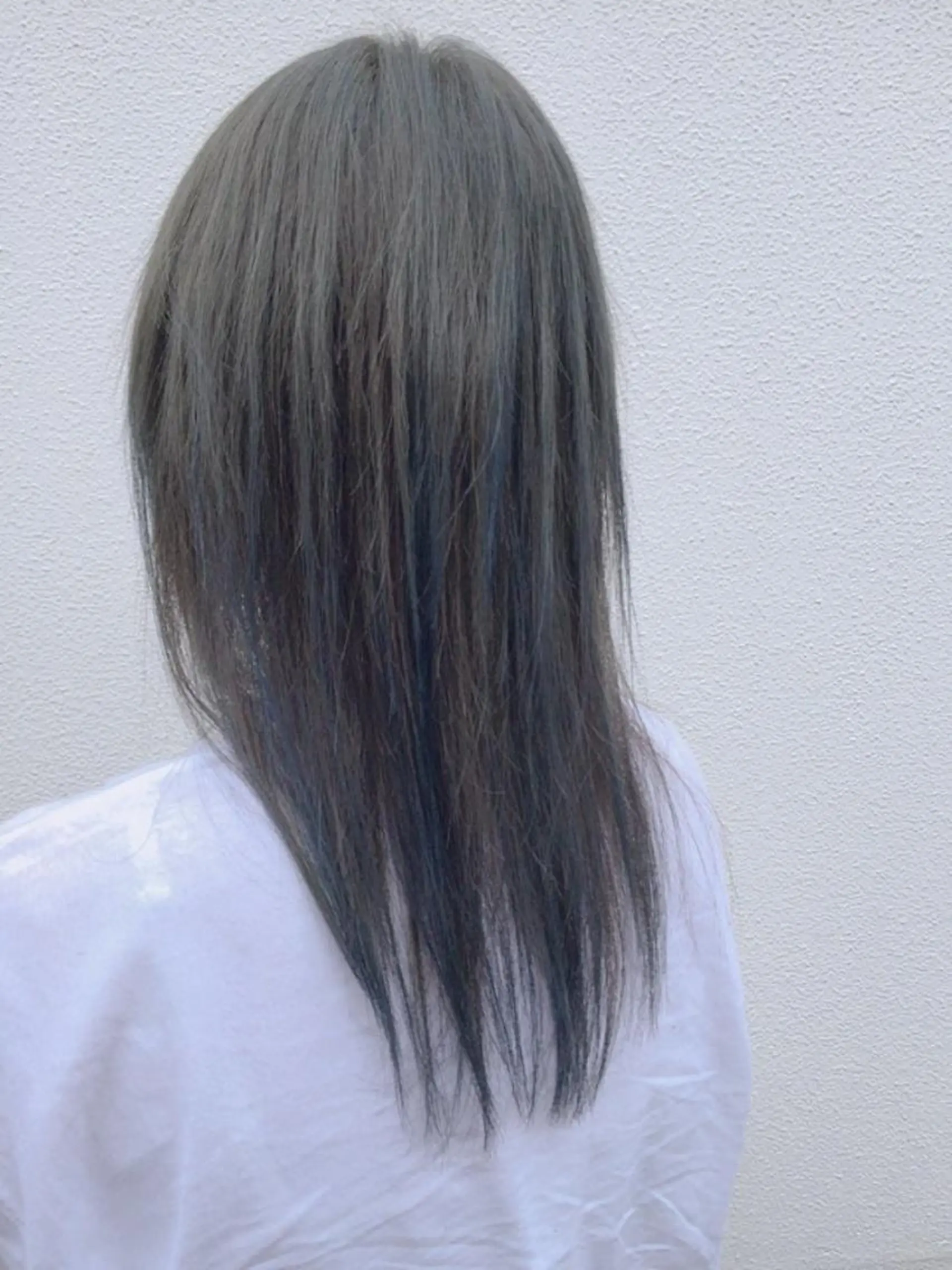ミディアム カラー アッシュ カット ヘアカラー トリートメント ヘアセット 中村 優太のヘアスタイル