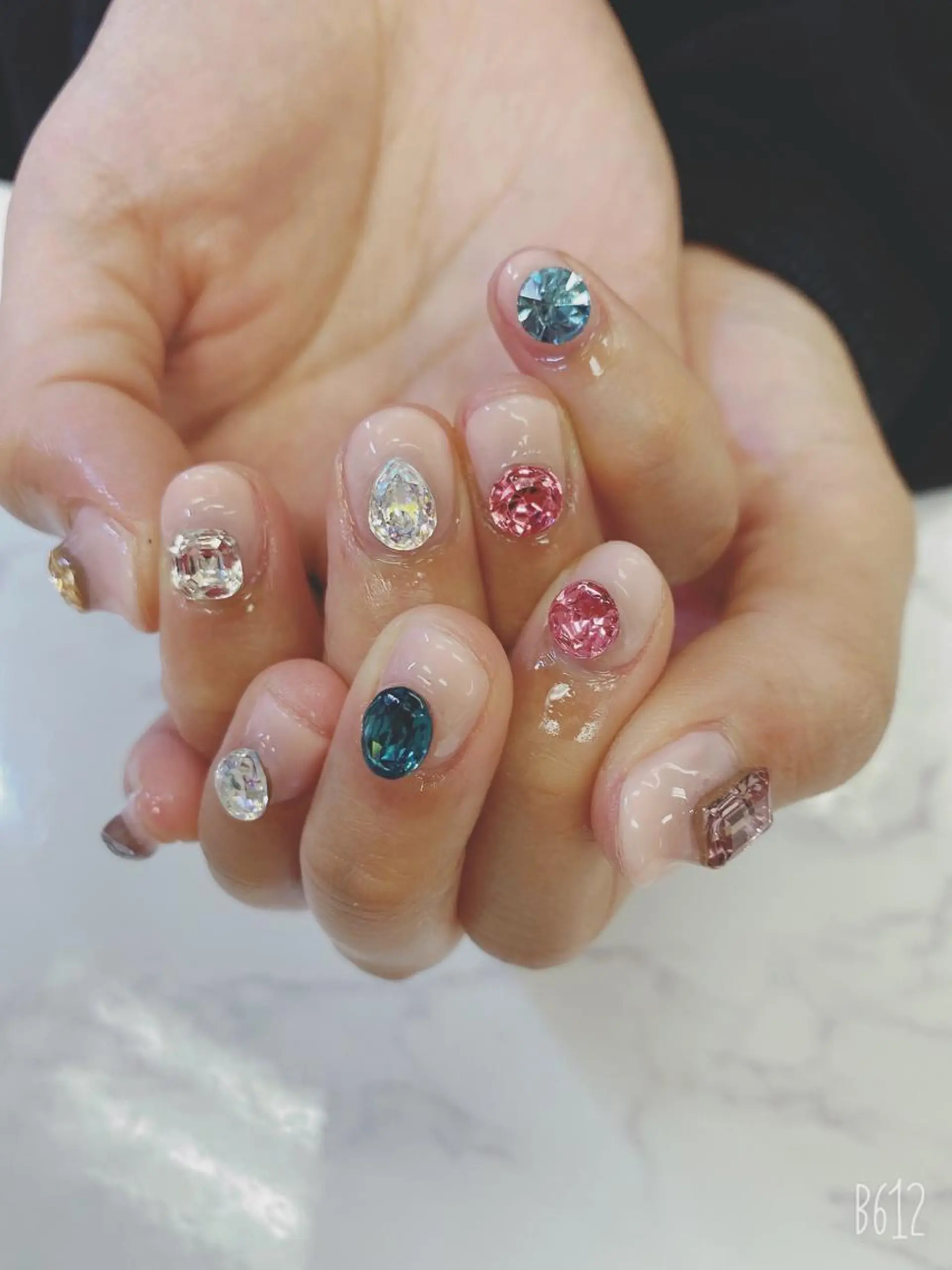 ショート ハンドネイル JNA認定講師🌸 RIEのネイルデザイン