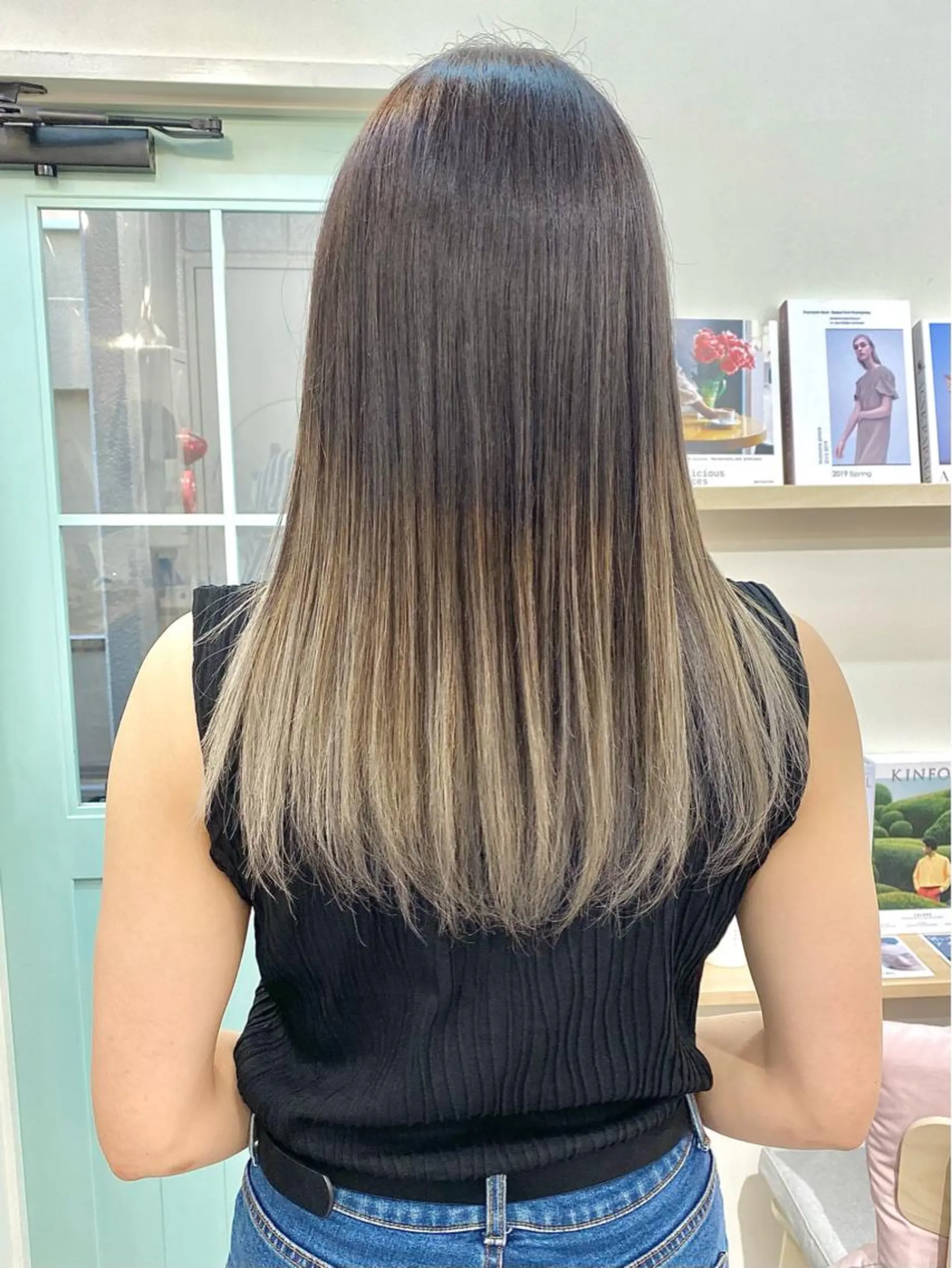 ロング カラー グラデーションカラー ヘアカラー トリートメント ヘアセット 💘カラー特化美容師 尾崎拓己のヘアスタイル