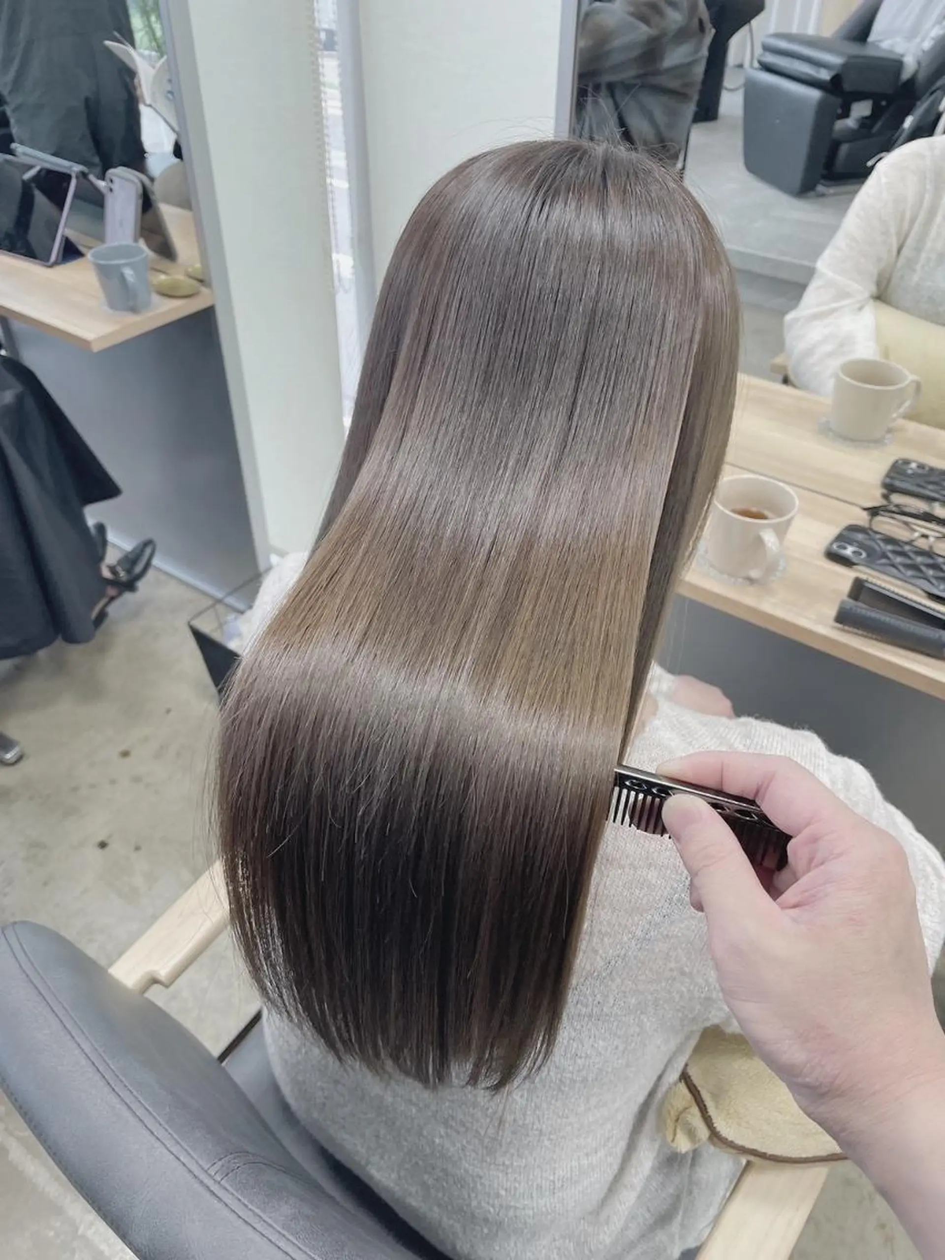 ロング 髪質改善 縮毛矯正 トリートメント 髪質改善✨縮毛矯正✨ が得意‼️高島英隆のヘアスタイル