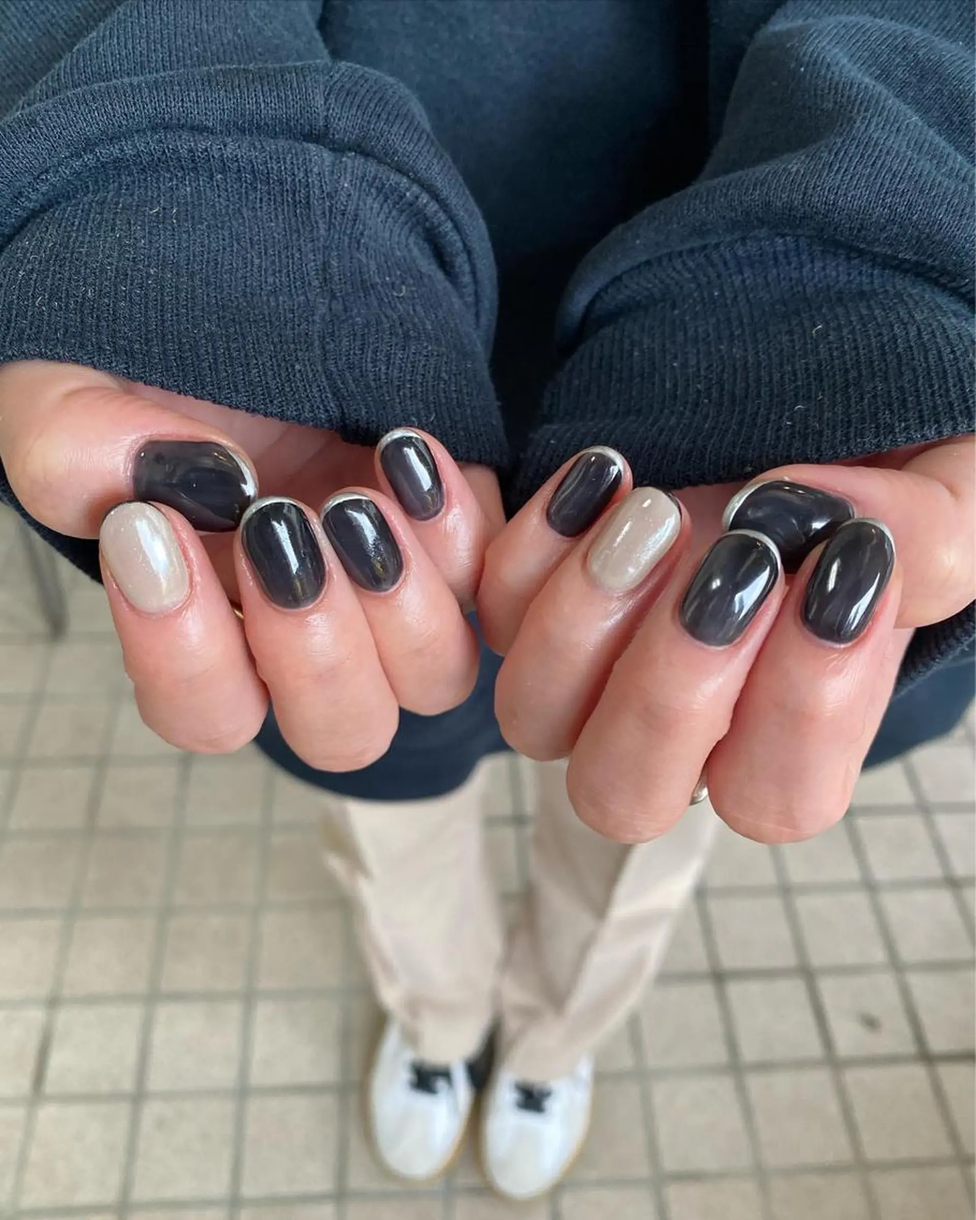 ネイル フレンチネイル ネイビー nable.所属・望月 実莉のネイルデザイン