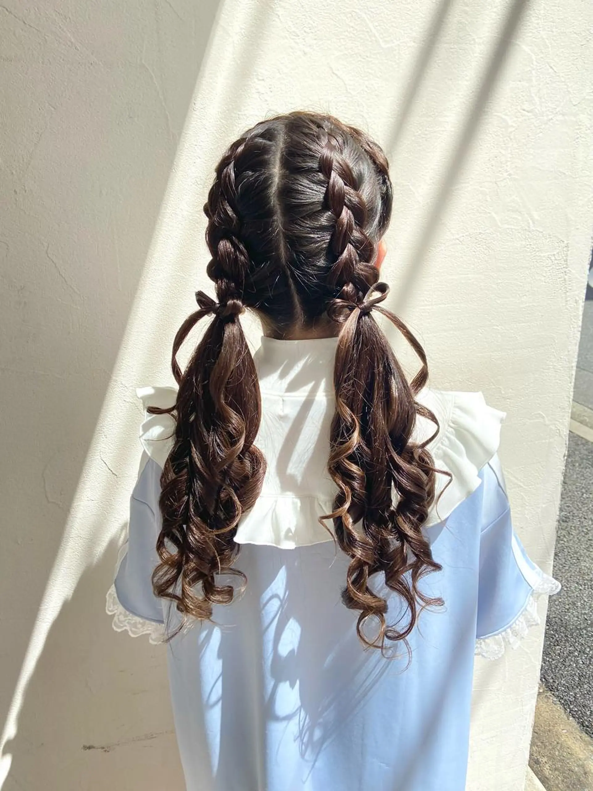 ヘアアレンジ ツインテール カチューシャ 奥出 祐菜のマツエク・マツパデザイン