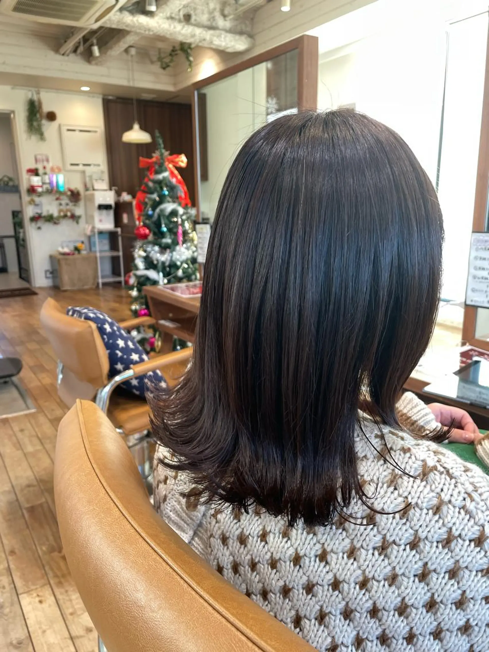ミディアム 山本　恵 (やまもと  けい)のヘアスタイル