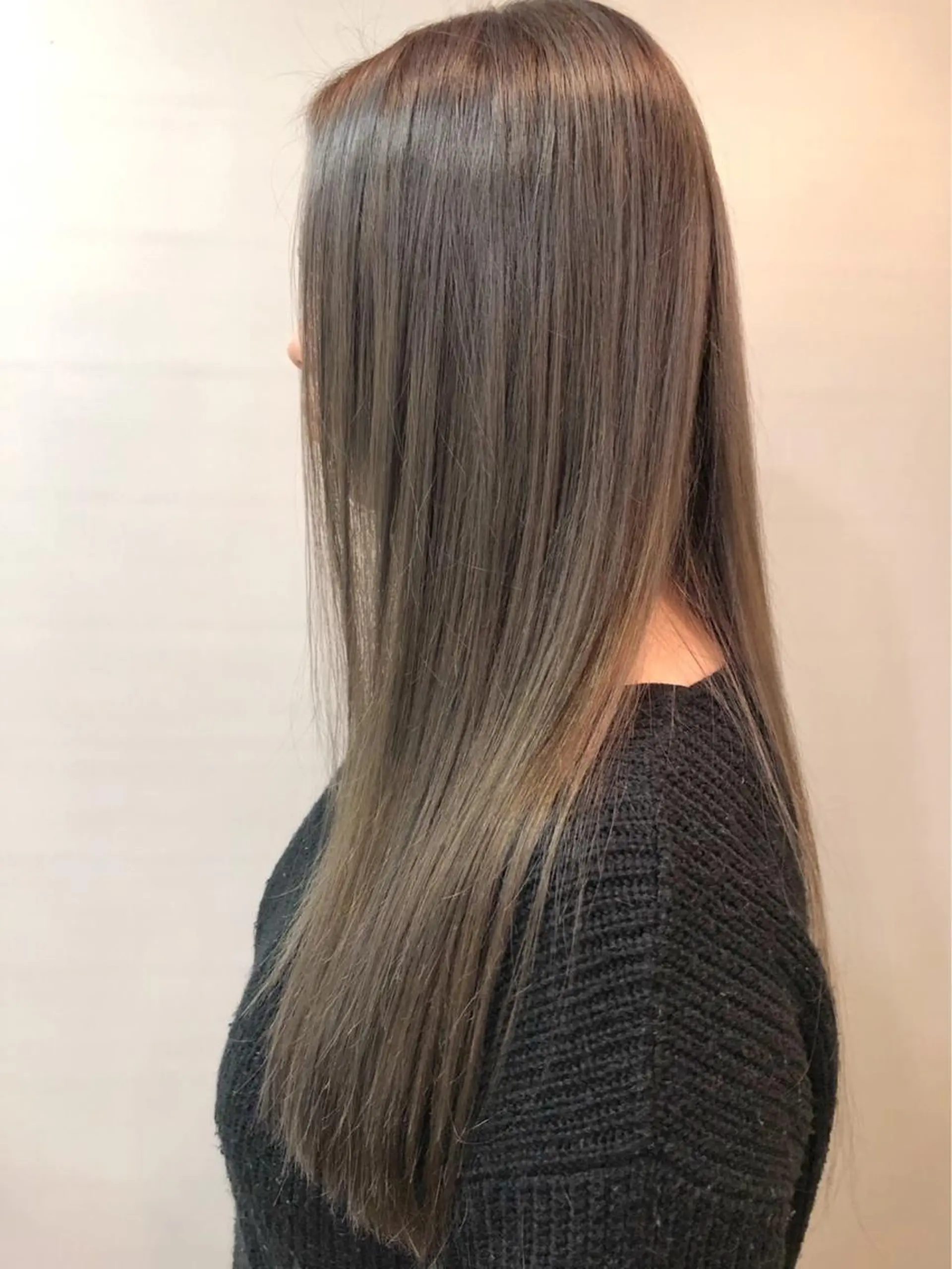 ロング カラー ヘアカラー トリートメント BonD hairのヘアスタイル