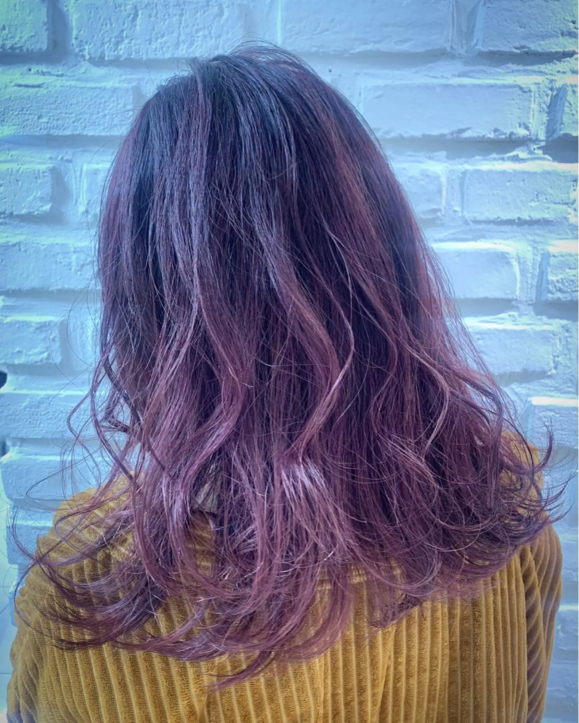 セミロング カラー ブリーチ グラデーションカラー ハイライトカラー イルミナカラー ピンクカラー ヘアカラー トリートメント 【デザインカラー】 粥川佳日望のヘアスタイル