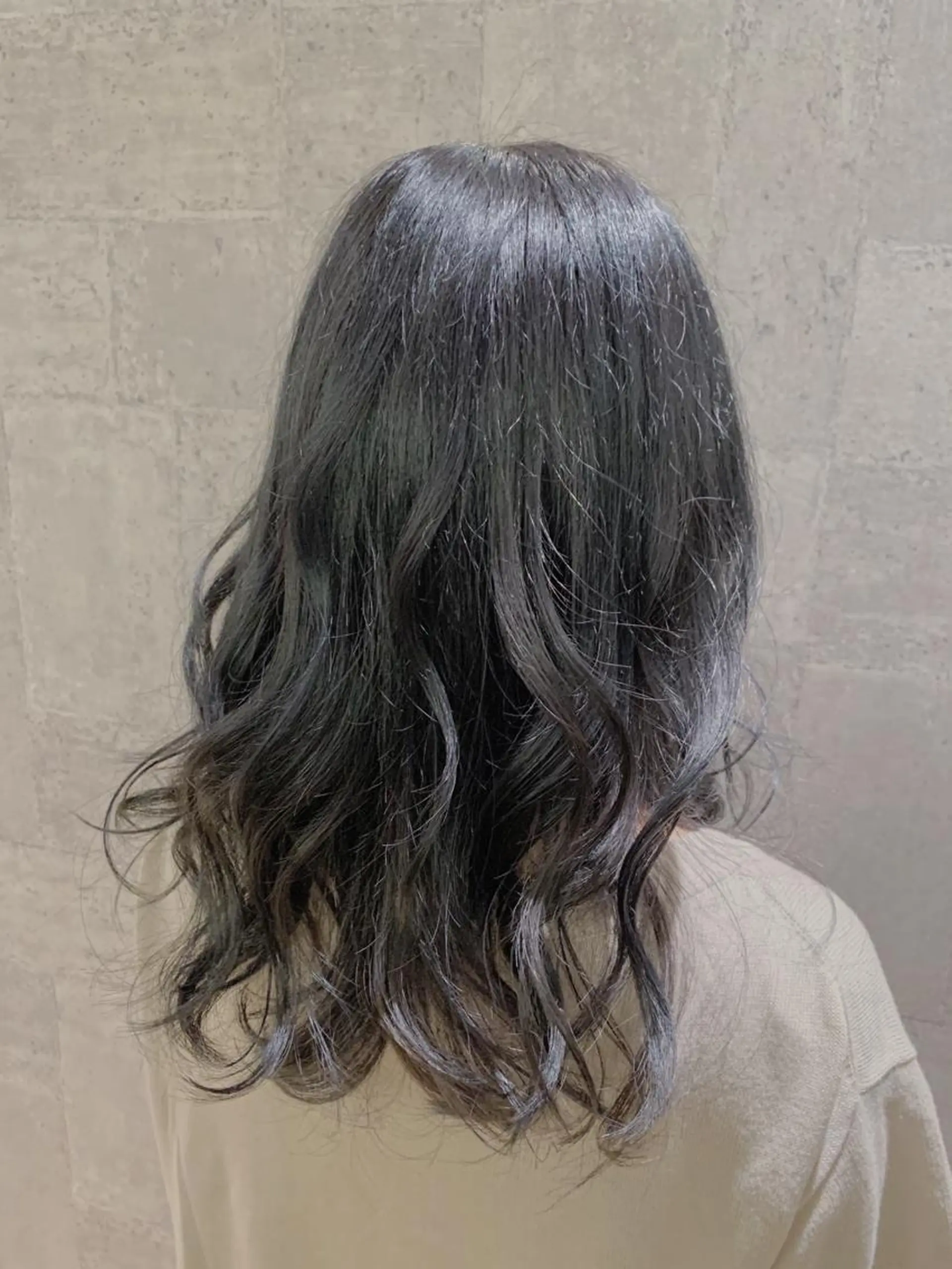 ミディアム 学生 カット パーマ トリートメント リンネ 甲東園のヘアスタイル