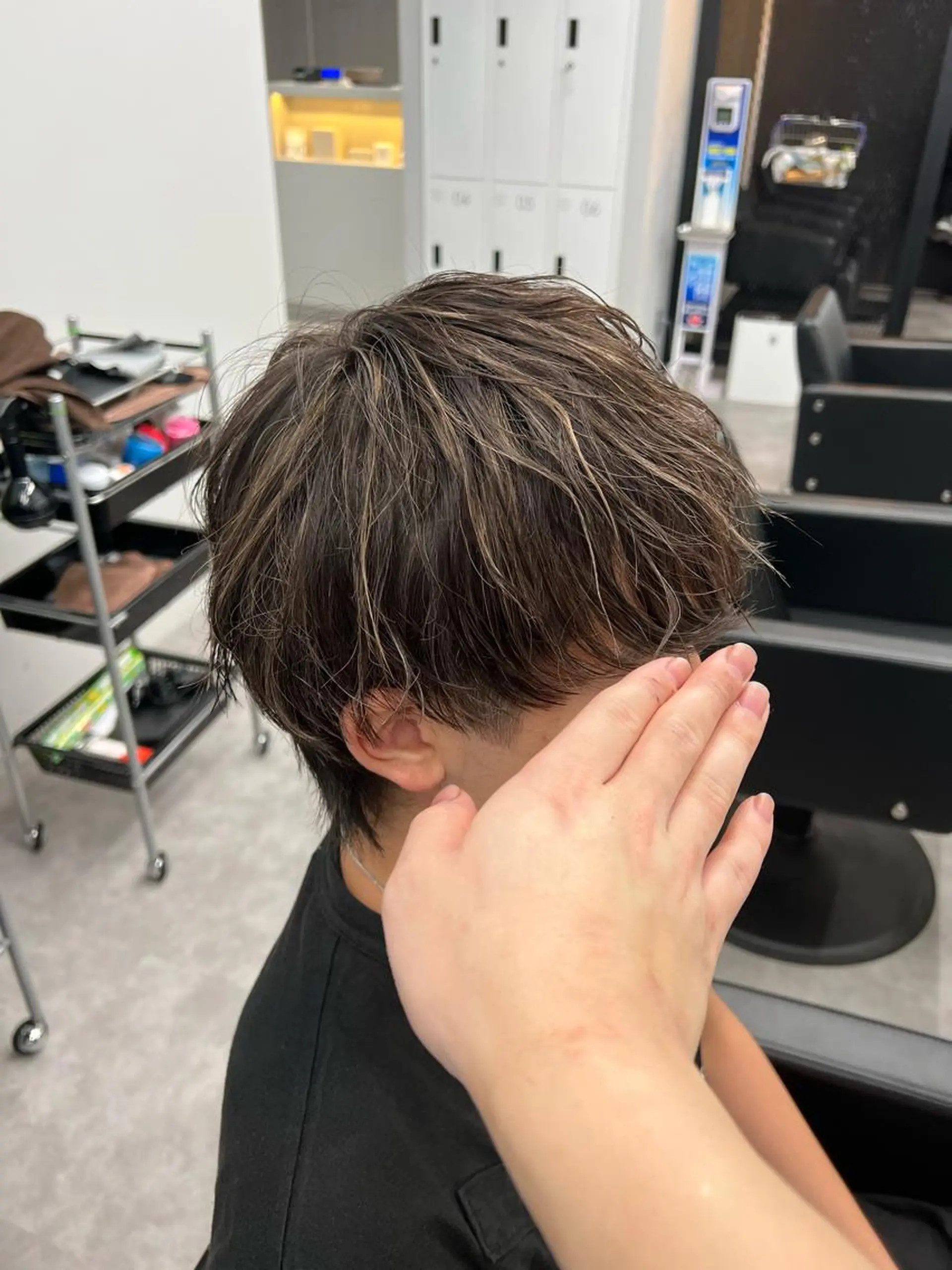 ショート カラー メンズ メンズハイライト ベージュカラー ハイライトカラー オレンジ ハイライト 【曲がる縮毛矯正】 モデル募集🙋カツヤのヘアスタイル