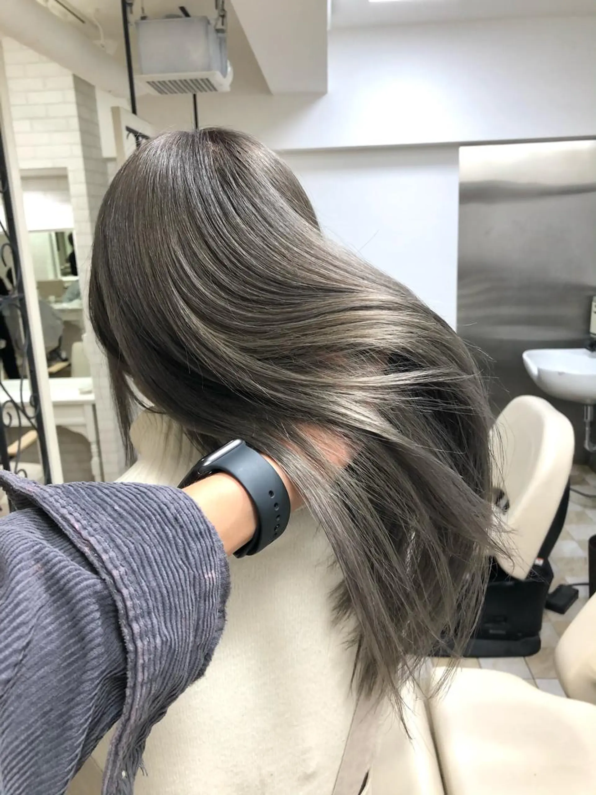 ロング カラー ヘアカラー トリートメント Tao所属・藤川 大智のヘアスタイル