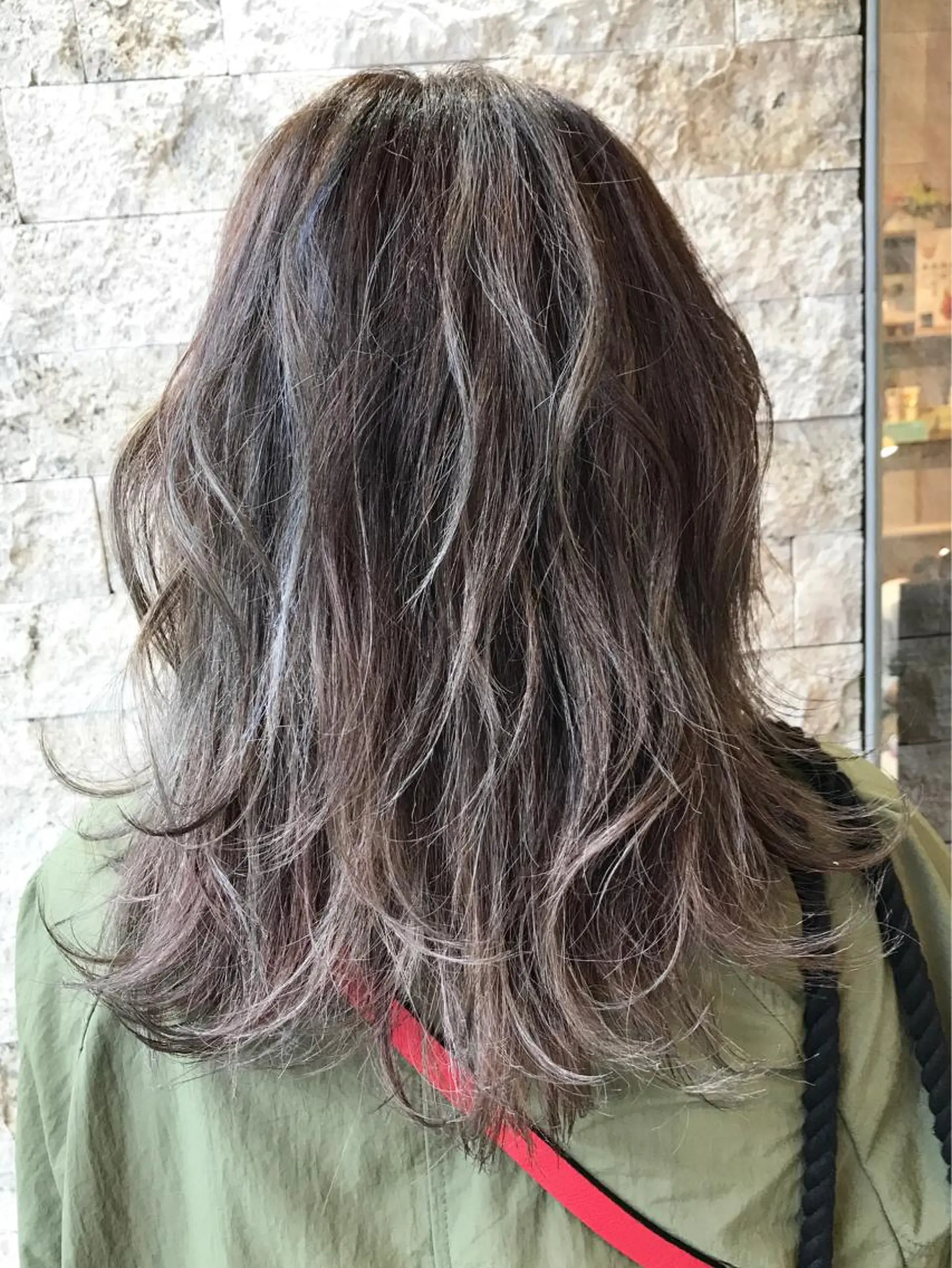 ミディアム カラー パーマ ヘアアレンジ メンズ キッズ ネイル マツエク・マツパ メンズハイライト グレージュ ハイライトカラー ハイライト uno pulir所属・トップスタイリスト 永尾拓也のヘアスタイル