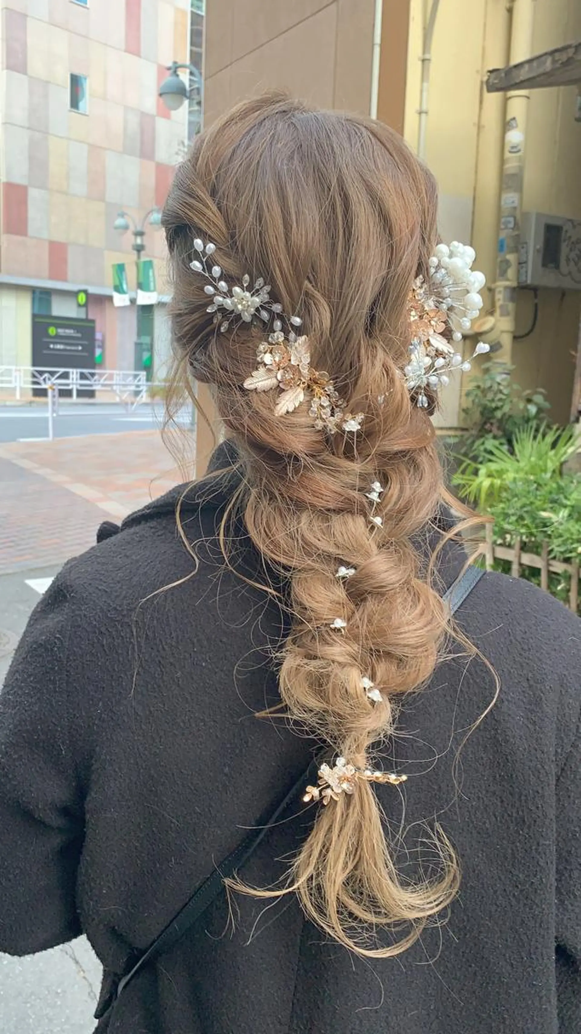 ロング カラー ヘアアレンジ 成人式 ヘアセット 🎨カラー満足度 500%💫ヅル💫のヘアスタイル
