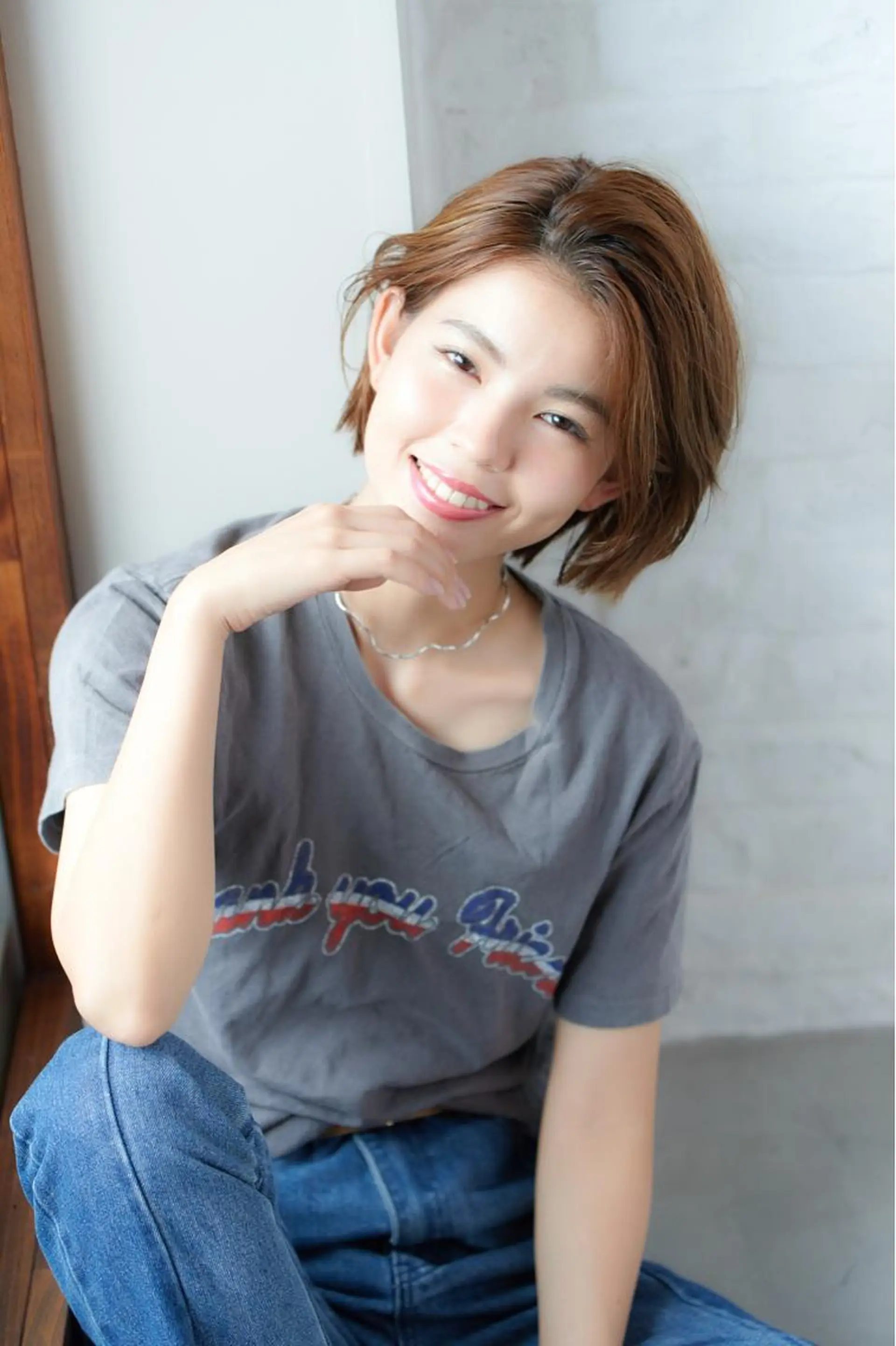 ショート カラー ベージュカラー 黒髪 ブルーカラー ブルーブラック イヤリングカラー カット ヘアカラー ヘアセット BACANCES〜バカンス〜所属・👑👑👑👑工藤 敬👑👑👑👑のヘアスタイル