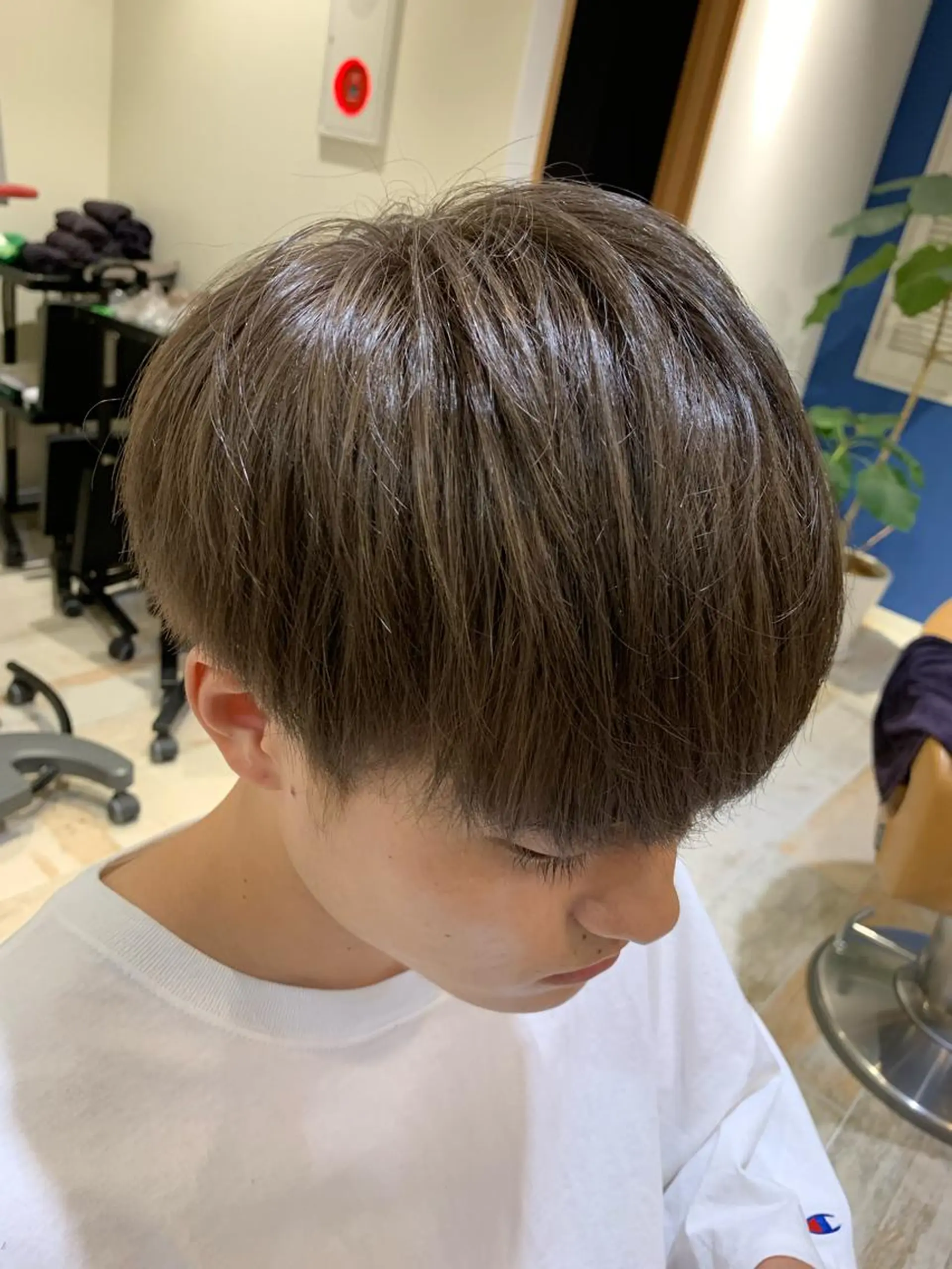 ショート カラー ブリーチ カット ヘアカラー レイヤー/メンズ /髪質改善 廣島公平のヘアスタイル