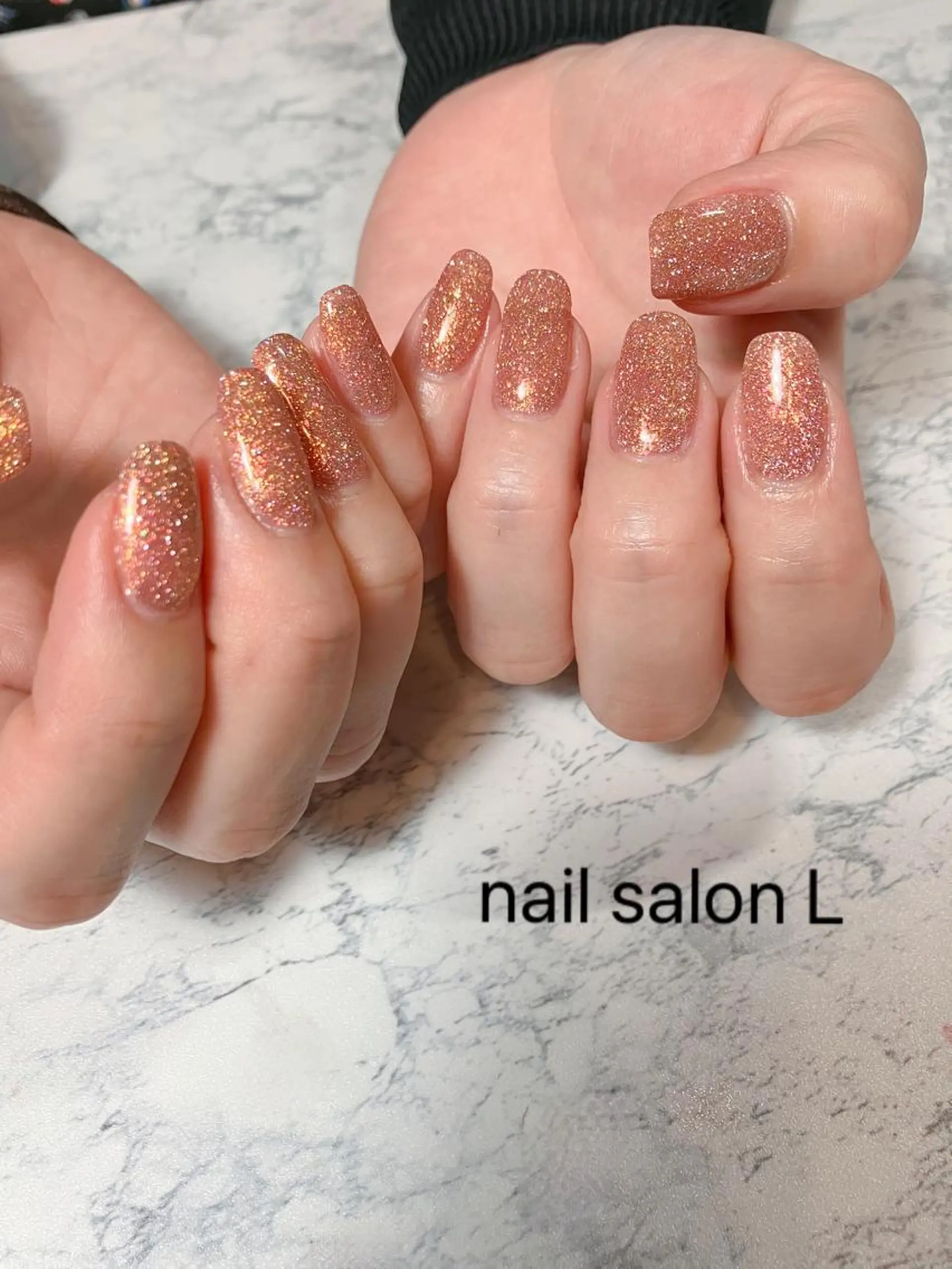 ネイル フラッシュネイル ゴールド オレンジ シルバー フットネイル 吉川市 ネイルサロンLのネイルデザイン