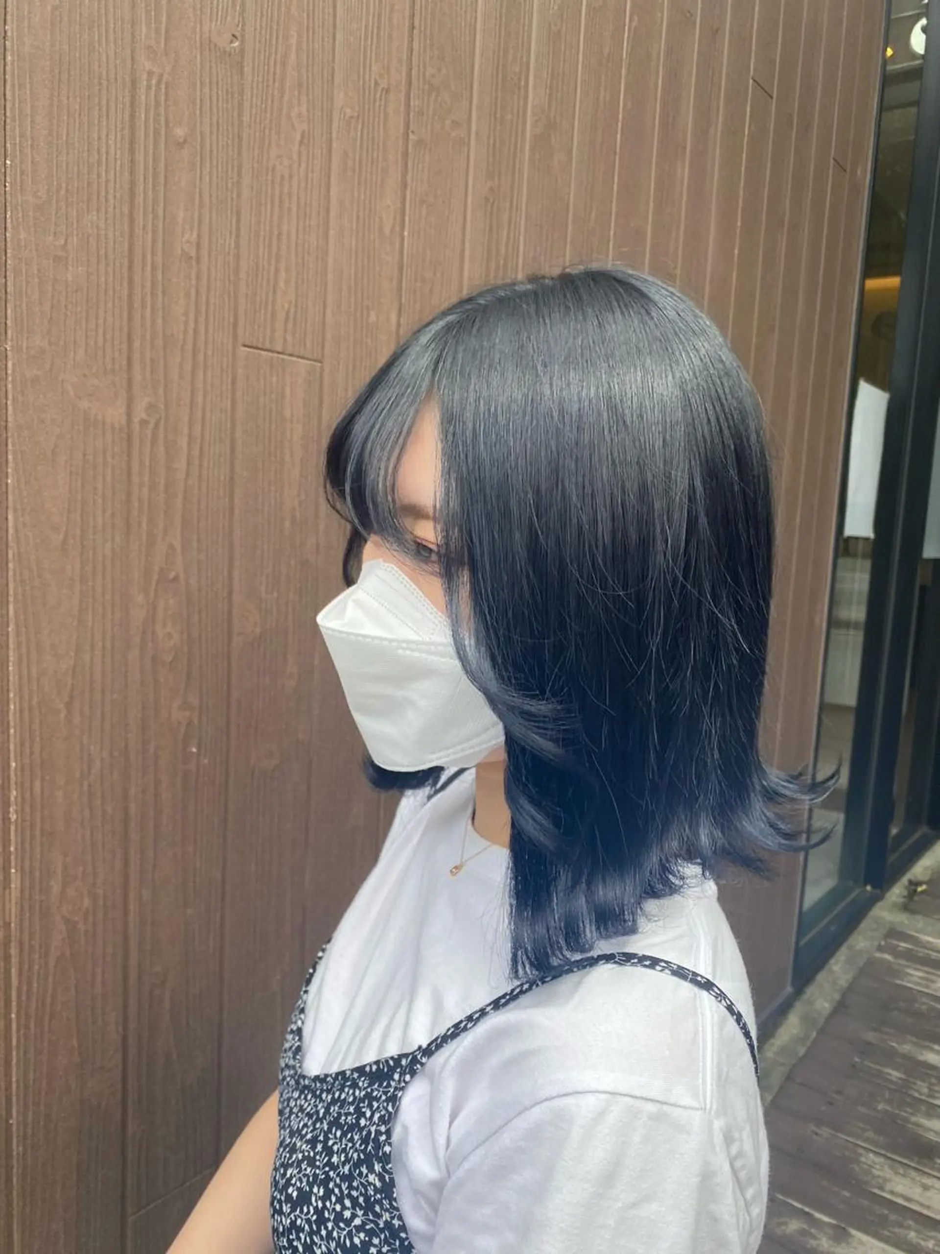 ミディアム カラー 黒髪 ブリーチ ブルーカラー ブルーブラック ⭐️カラー特化⭐️ 安達佑紀のヘアスタイル