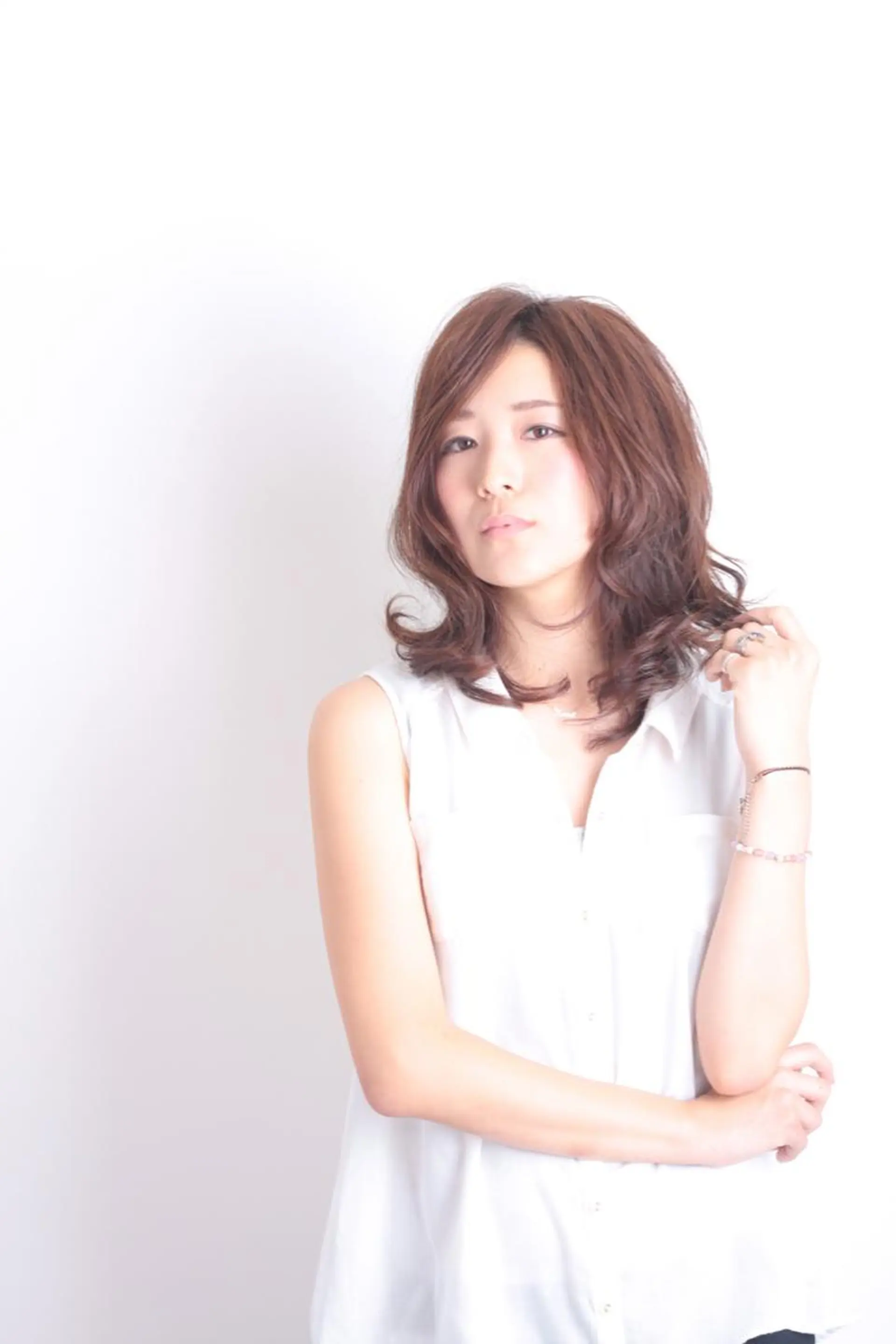 セミロング カラー RESBORN所属・長岡 大偉のヘアスタイル