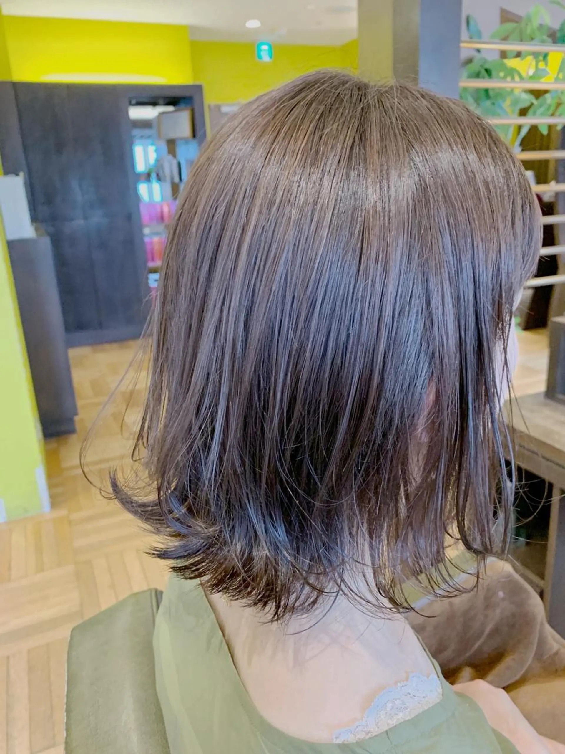 ミディアム ヘアカラー 佐藤 ナルトのヘアスタイル