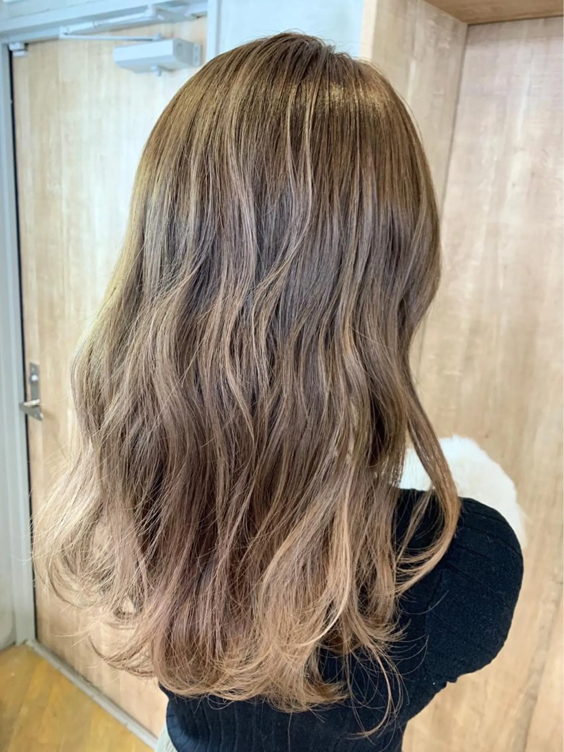 ロング フェードパーマ 新倉幸之助のヘアスタイル
