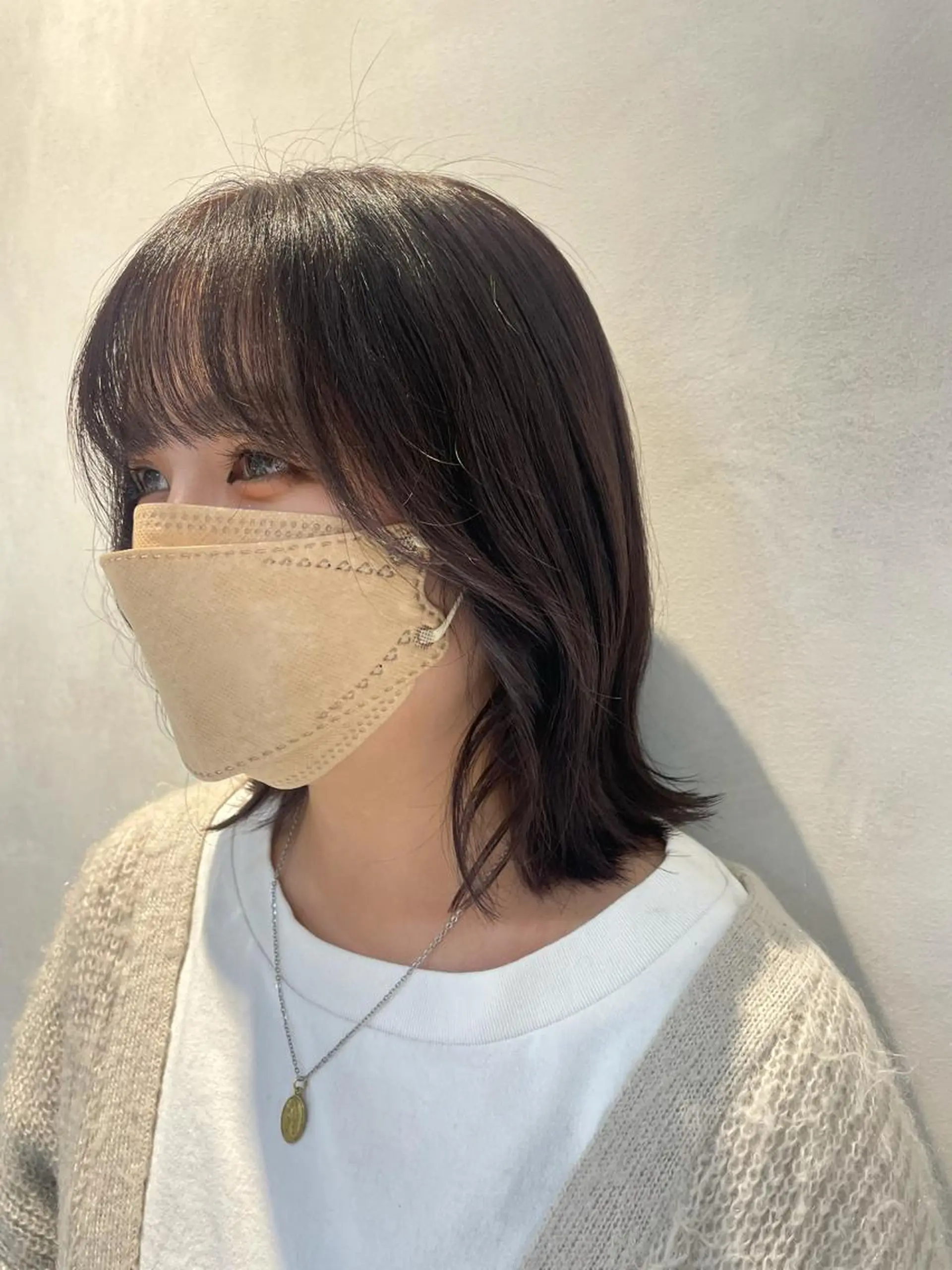 ミディアム カラー 切りっぱなしボブ ベージュカラー ラベンダーカラー ラベンダーベージュ ボブ 若林 良のヘアスタイル