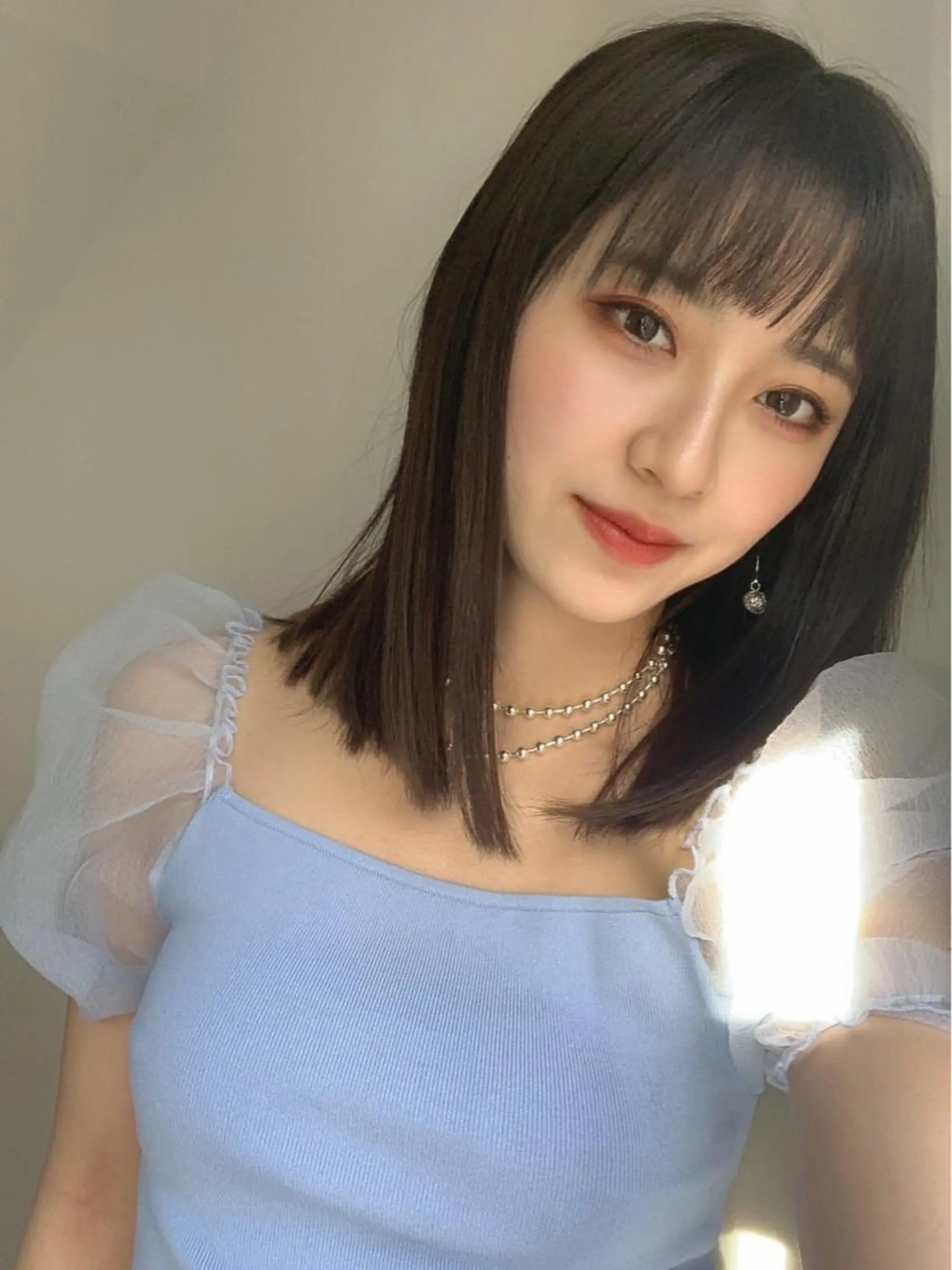 セミロング 髪質改善🌈 tomomiのヘアスタイル