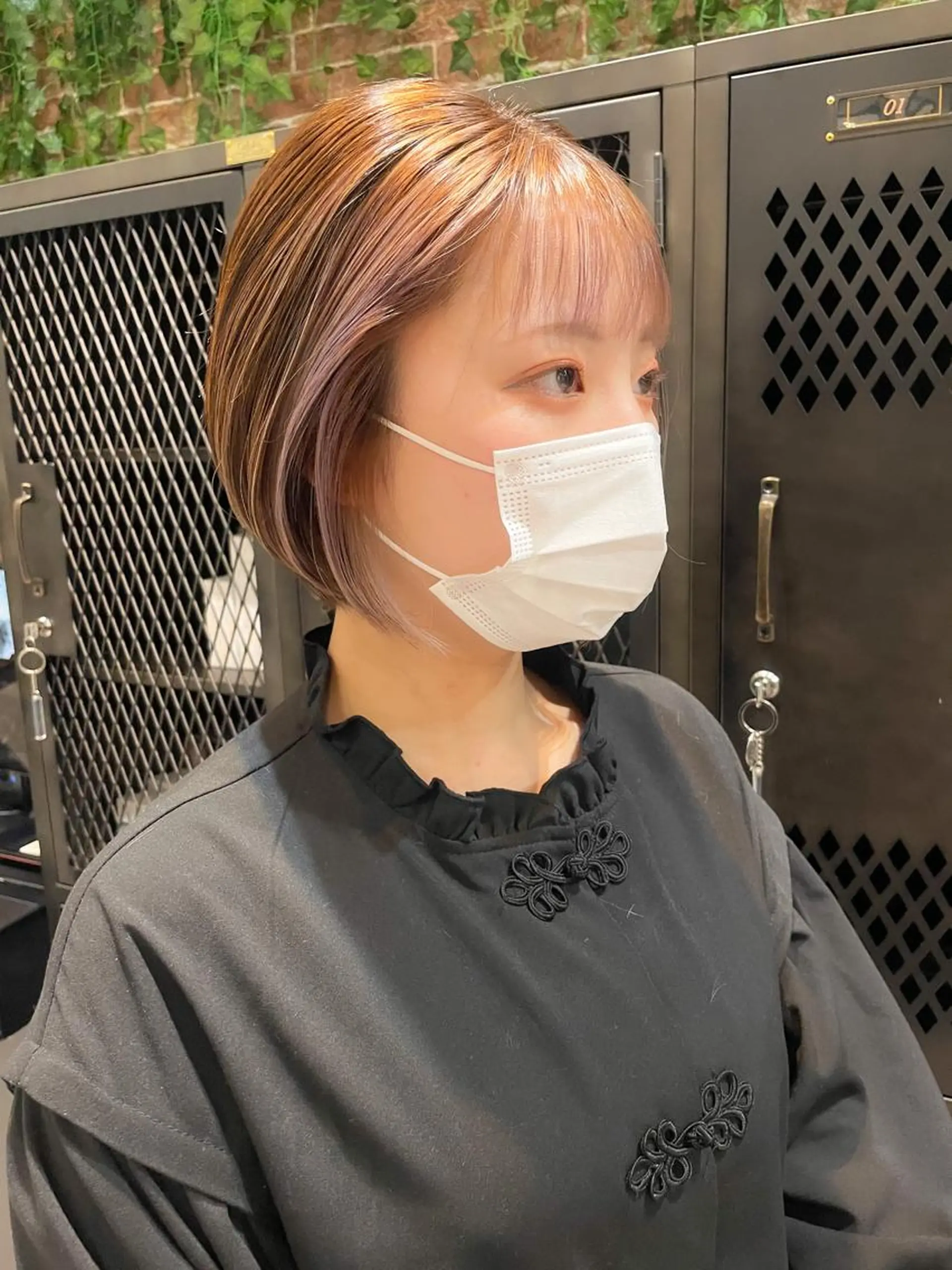 ショート ボブ デート ハイライト 髪質改善 韓国風ヘア カット ヘアカラー トリートメント 【20代ダメージ毛に 髪質改善】のヘアスタイル
