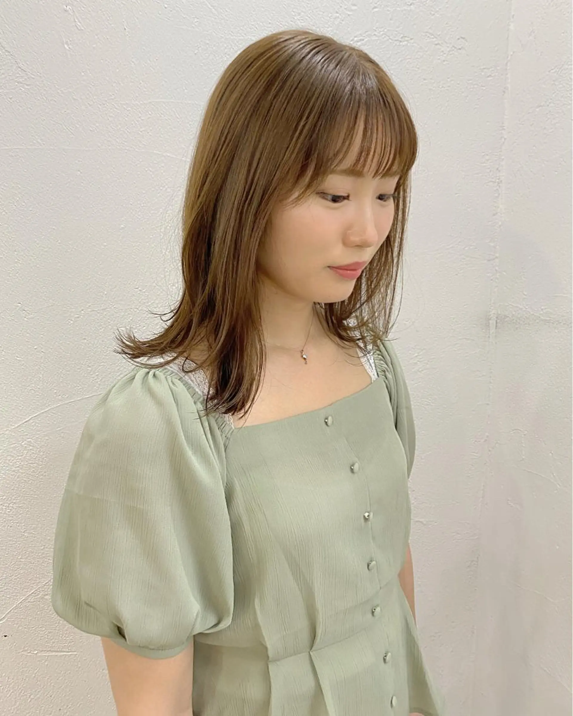 セミロング カラー ヘアアレンジ カット ヘアカラー トリートメント 榎園 由美のヘアスタイル