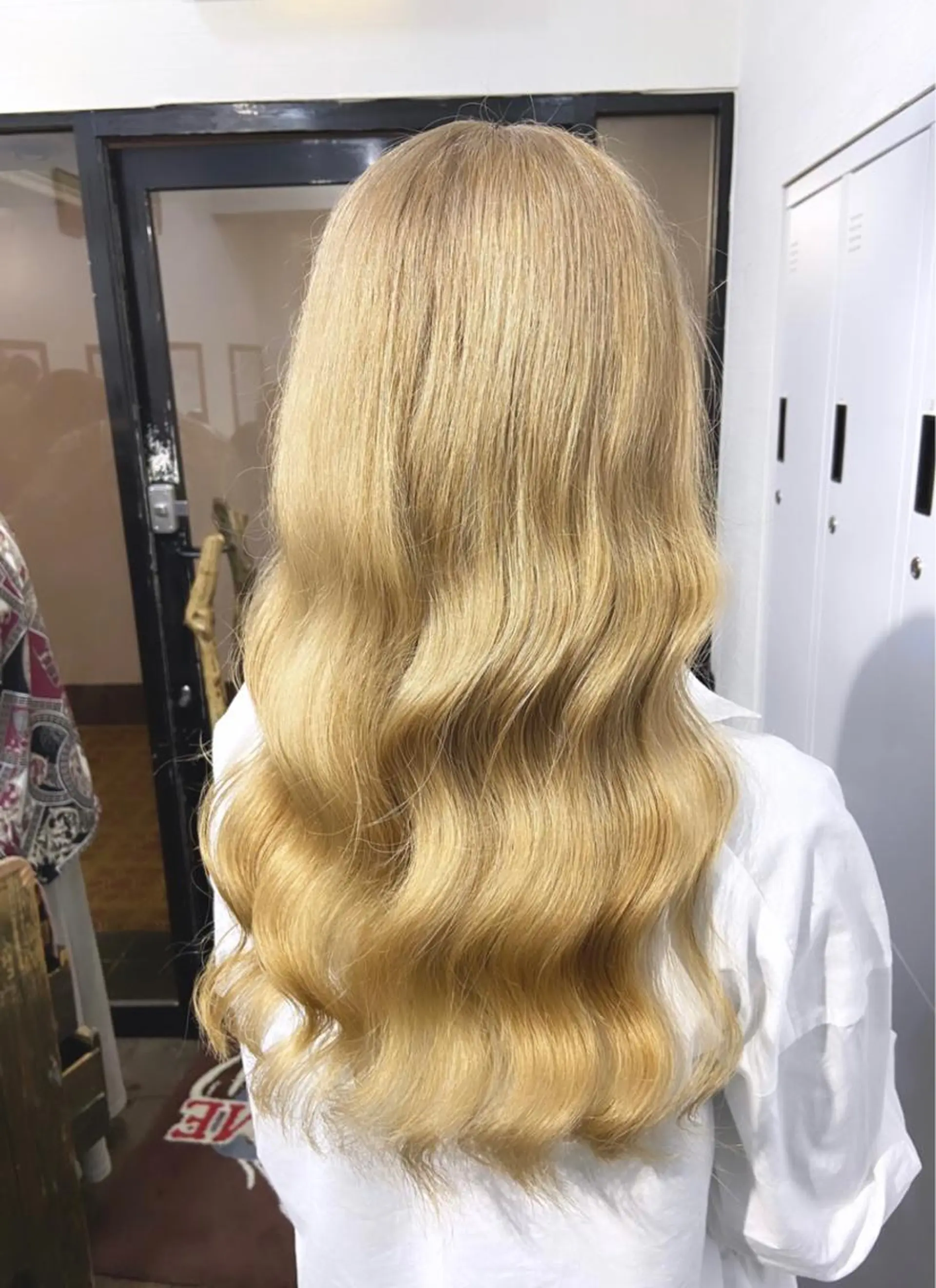 ロング カラー ブリーチ ケアブリーチ ヘアカラー 🧠U-topia 西村彩🧠のヘアスタイル