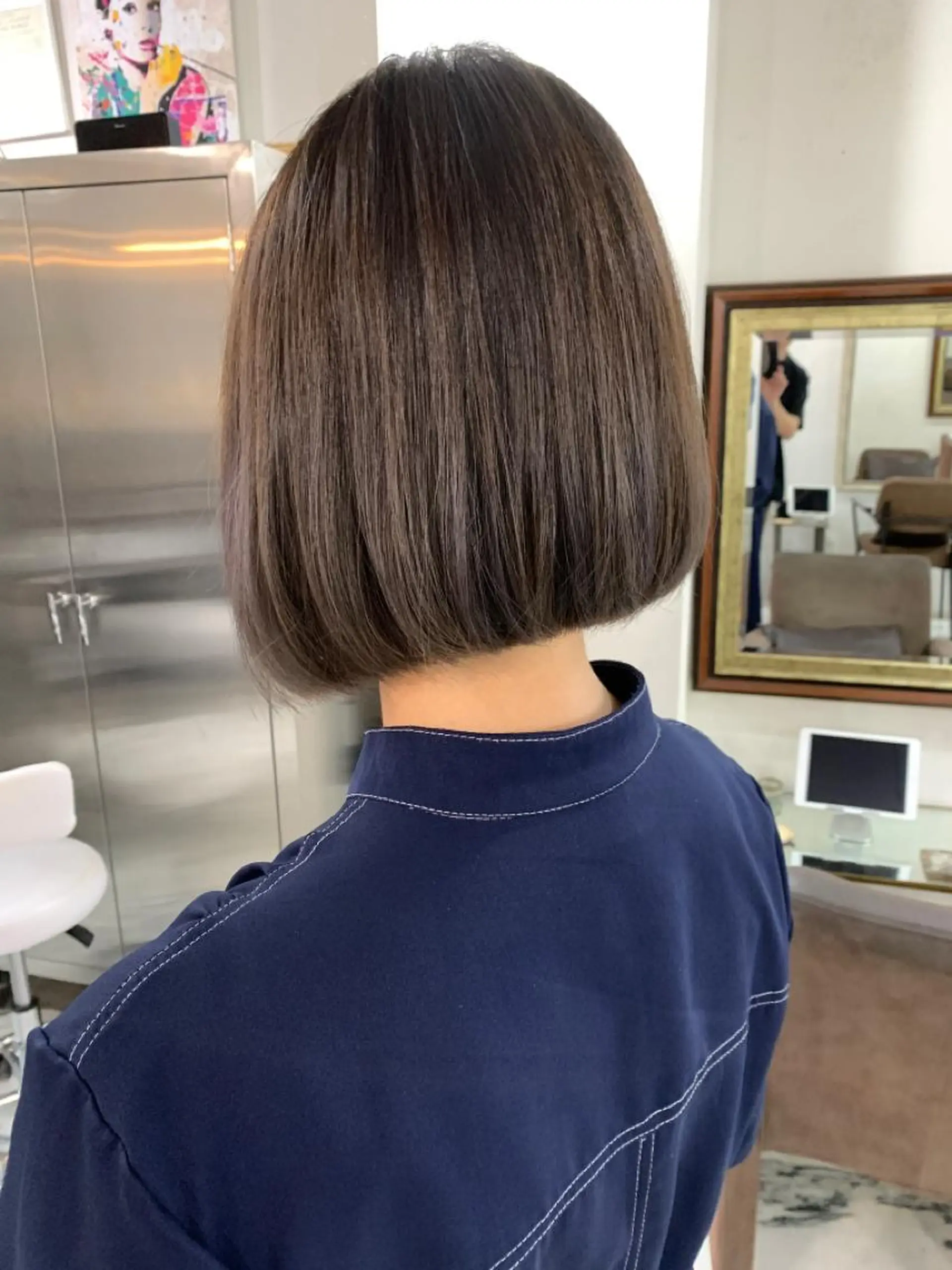 ミディアム カラー ブリーチ グレージュ ハイトーンカラー エクステ（レミー毛） NINEのヘアスタイル
