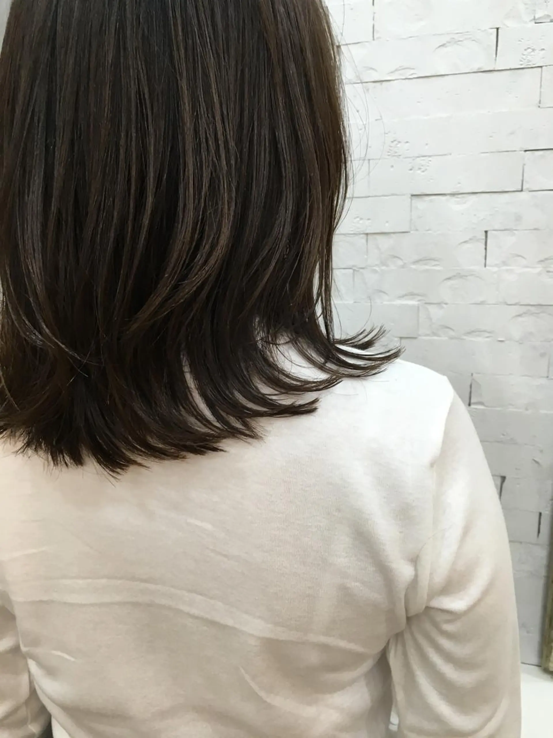 ショート ミディアム セミロング ロング カラー アッシュ エクステ（レミー毛） NINEのヘアスタイル