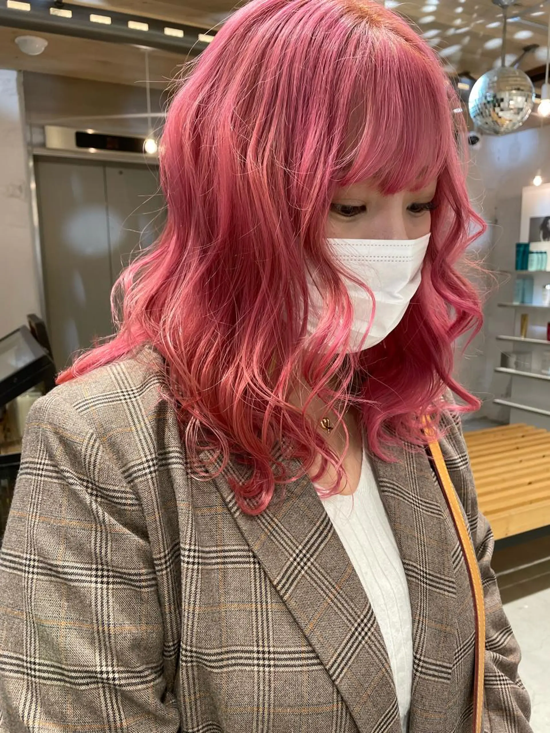 ミディアム カラー カット ヘアカラー トリートメント ✨ブリーチ特化✨ 💚Acchon💚のヘアスタイル