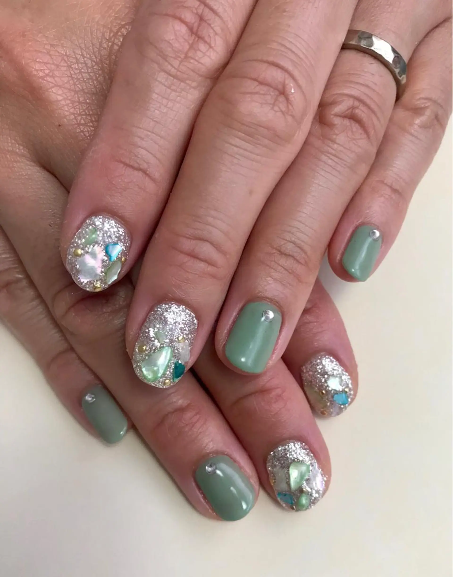 ネイル ハンドネイル NAIL Nutsのネイルデザイン