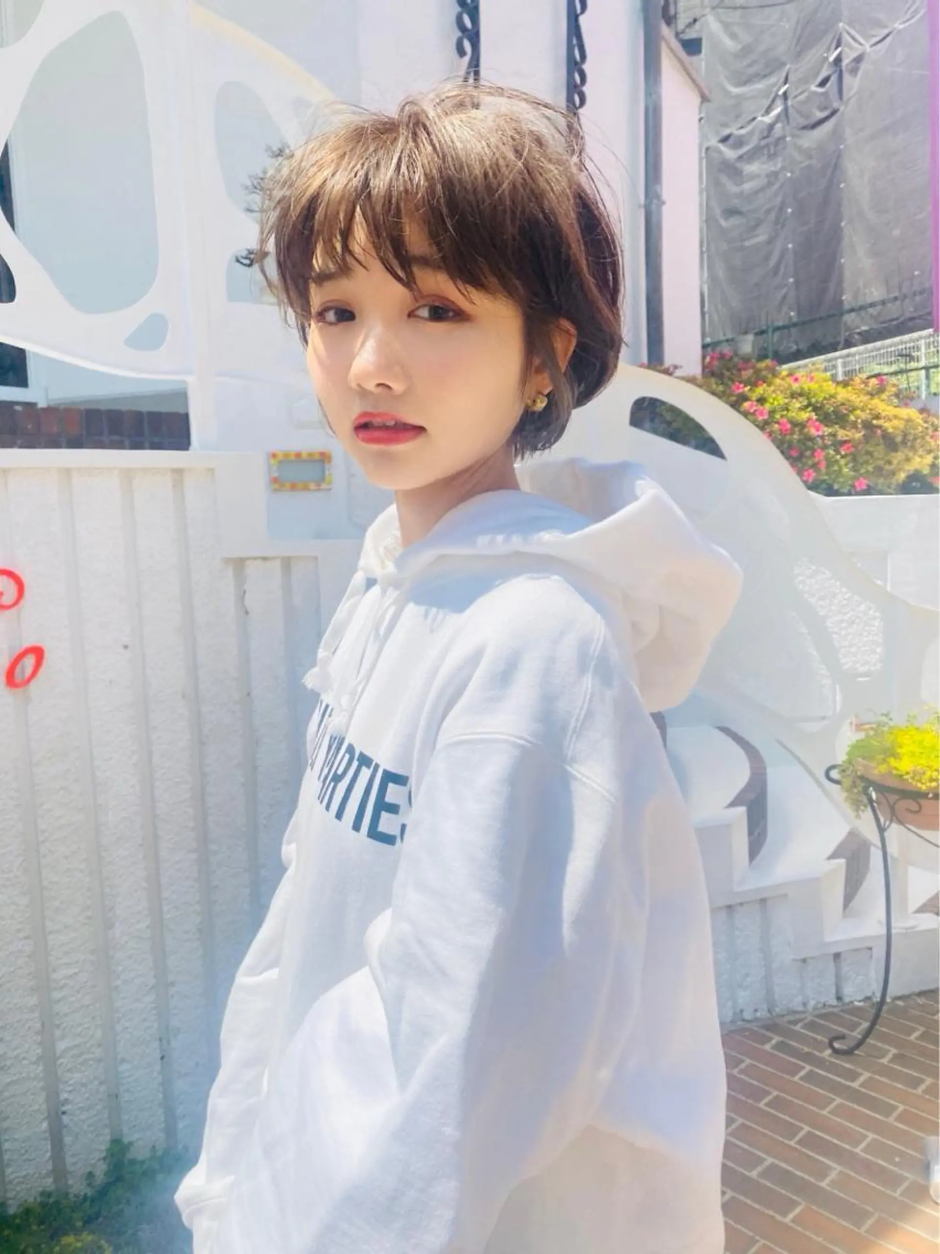 ショート カラー ヘアアレンジ ベージュカラー ラテベージュ ヘアカラー トリートメント 山崎 澪のヘアスタイル