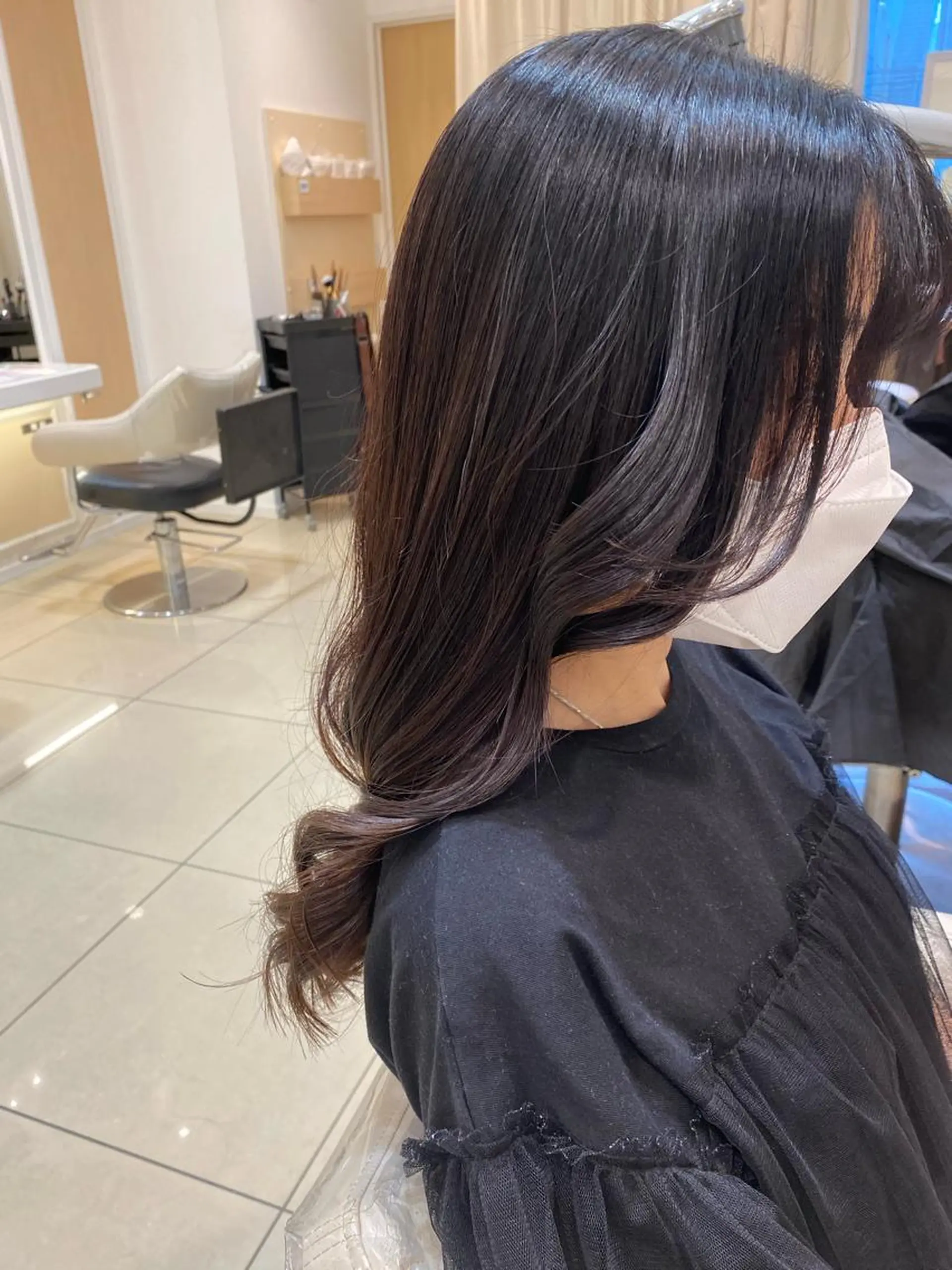 ロング カラー 顔まわりレイヤー 顔周りカット 韓国風ヘア レイヤーカット カット ヘアカラー トリートメント Ash中目黒店 榊間茜のヘアスタイル