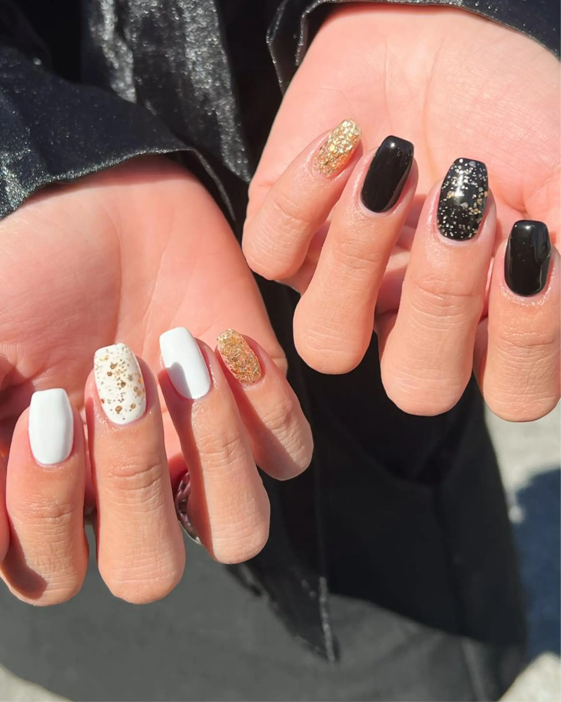 ネイル キラキラネイル ワンカラーネイル nail salon CHEのネイルデザイン