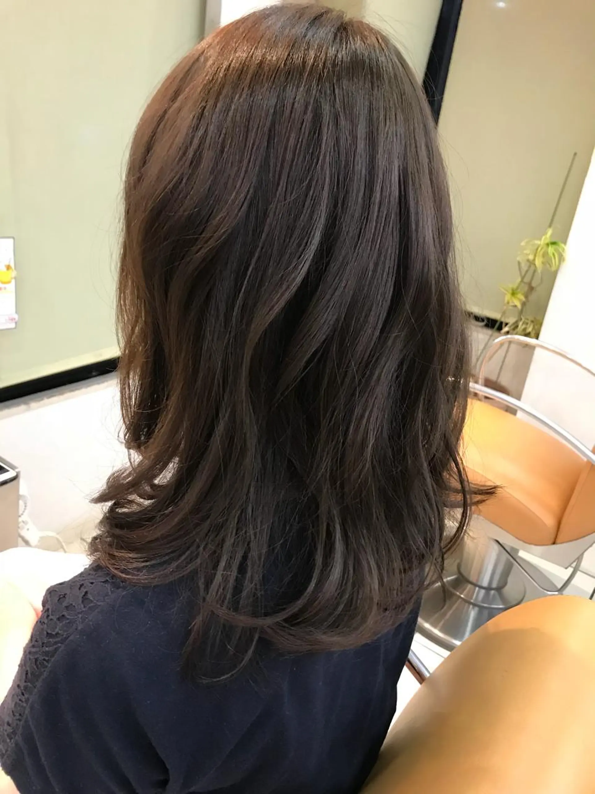 ミディアム カラー アッシュ レイヤーカット No.1赤池宏隆のヘアスタイル