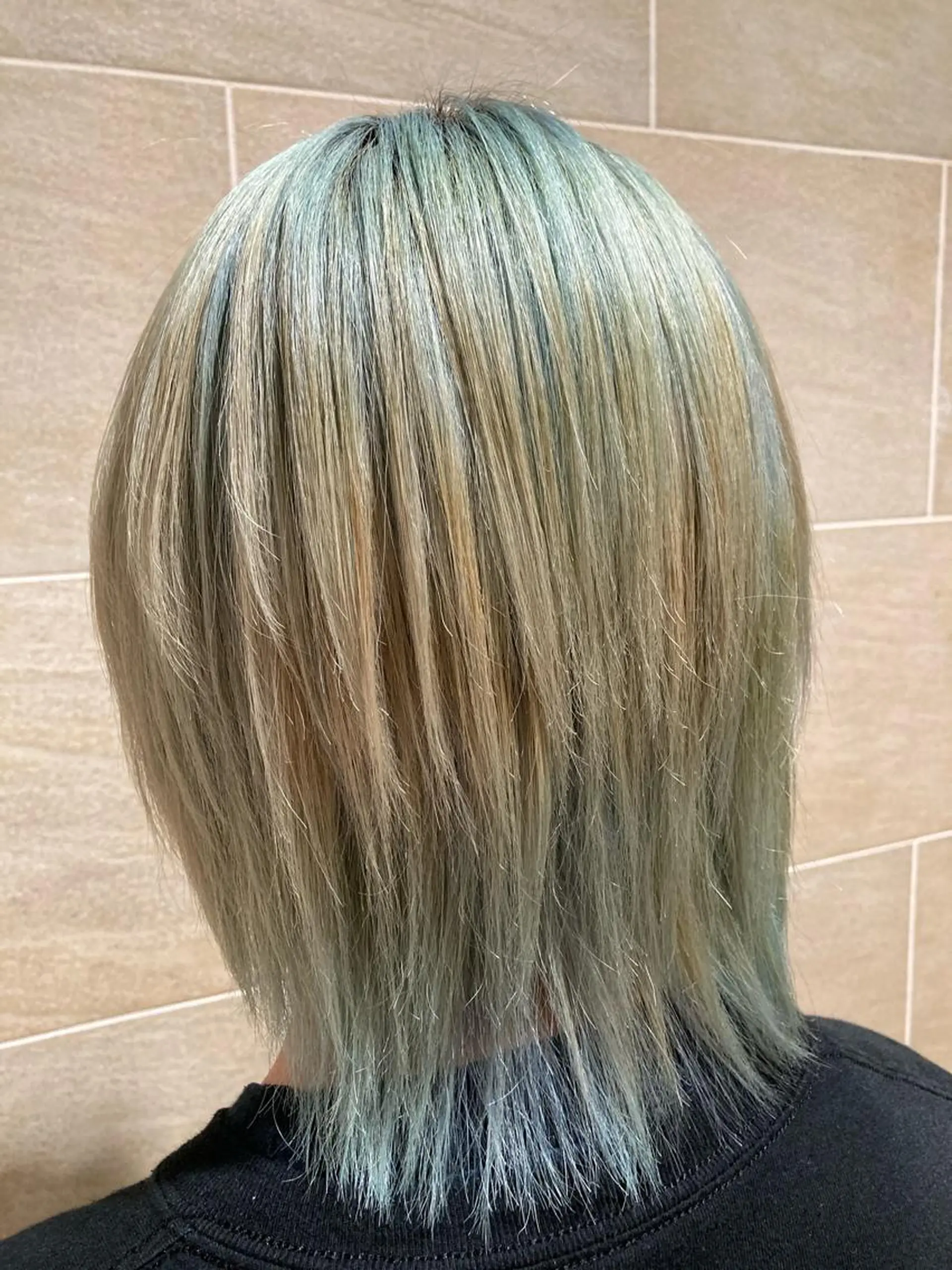 ショート メンズ メンズブリーチ トリートメント 酸熱トリートメント トリートメント 宮原 佳苗のヘアスタイル