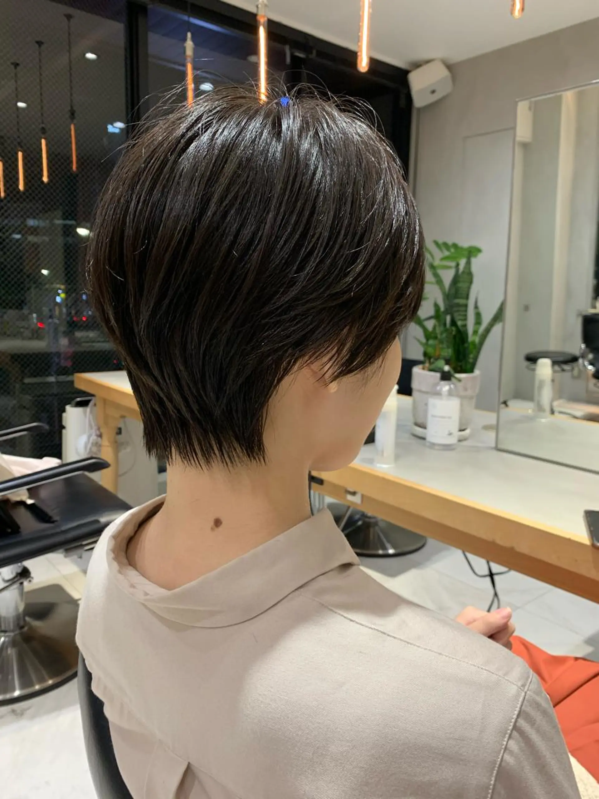 ショート 柔らか透け感カラー 🌿ムロヤリョウスケのヘアスタイル