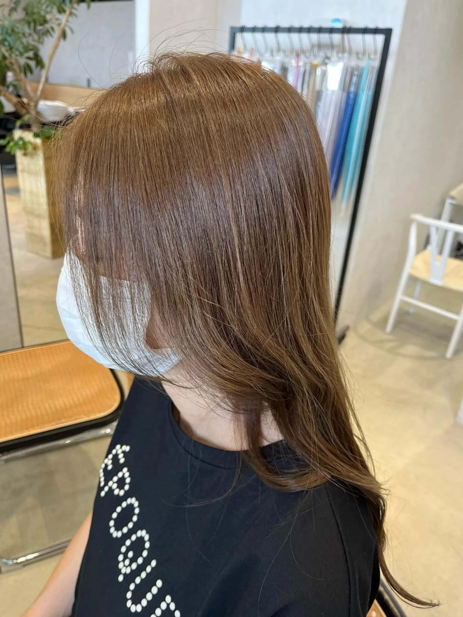 カラー 斉藤 果音のヘアスタイル