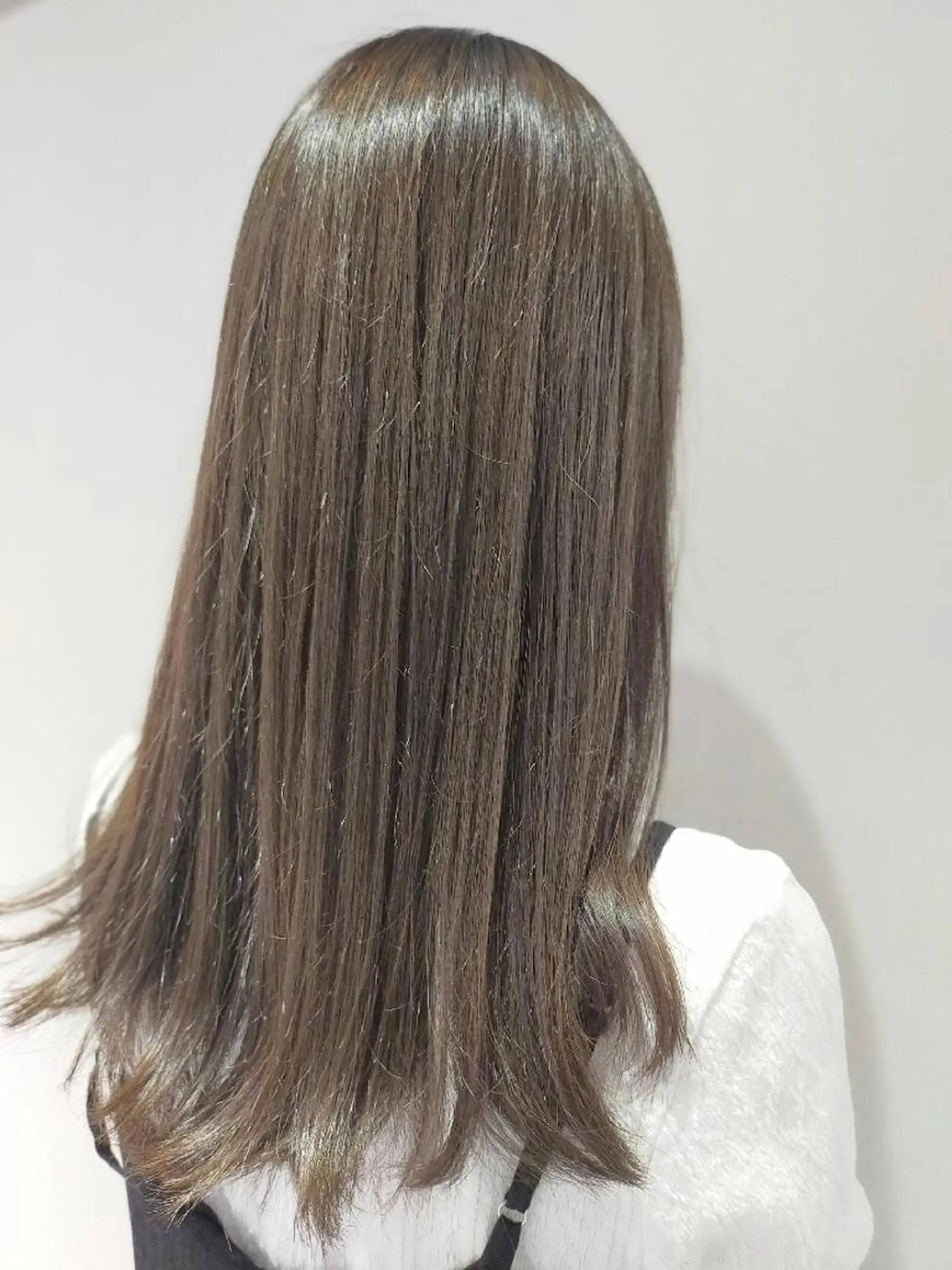 ロング カラー アッシュ イルミナカラー ロング カット ヘアカラー トリートメント Culumi所属・Culumi クルミ 松井照雄/梅田茶屋町のヘアスタイル