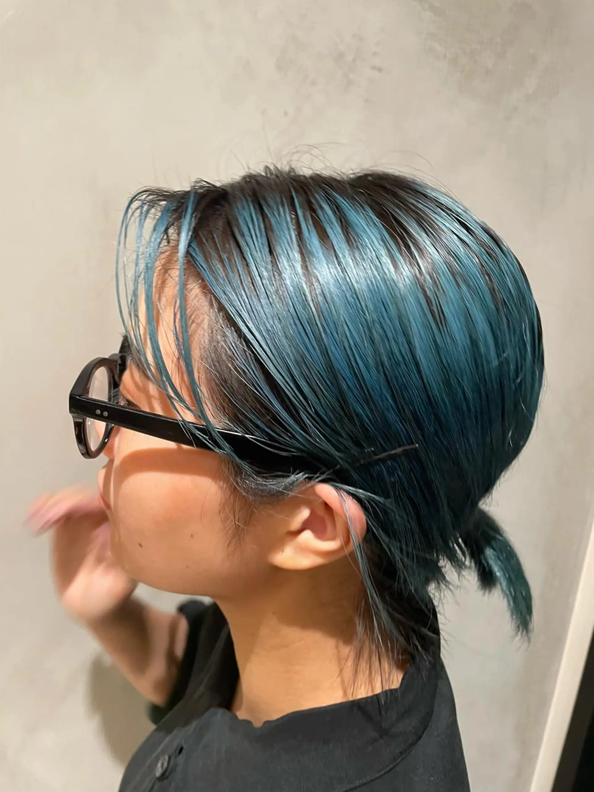 ミディアム カラー パーマ ヘアアレンジ メンズ ミディアムパーマ メンズバレイヤージュ メンズブリーチ センターパート フェードカット ヘアカラー トリートメント ハイトーン/レイヤー 🌸さくらのヘアスタイル